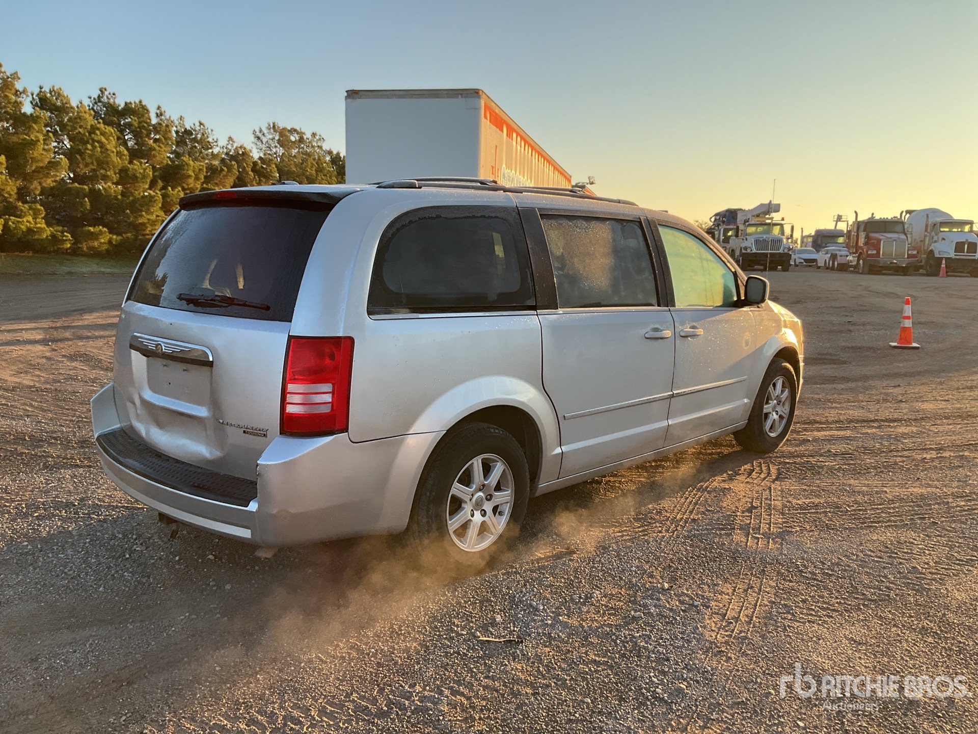 General Appearance with Bild, Ecke hinten rechts