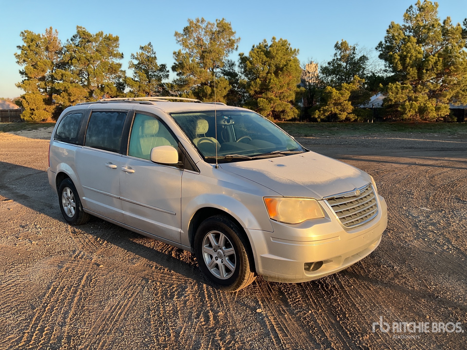 General Appearance with Bild, Ecke vorne rechts