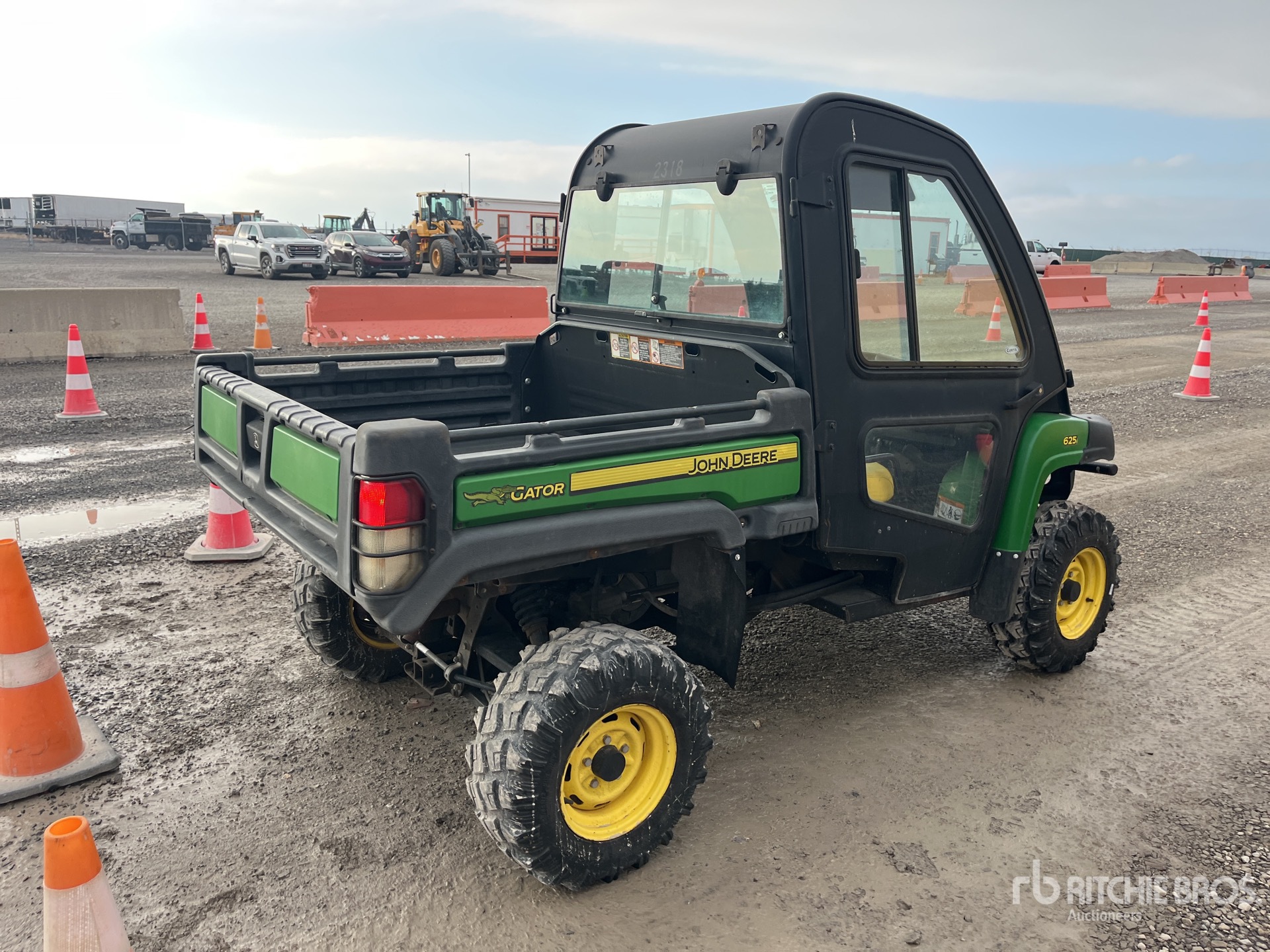 General Appearance with Picture, Right Rear Corner