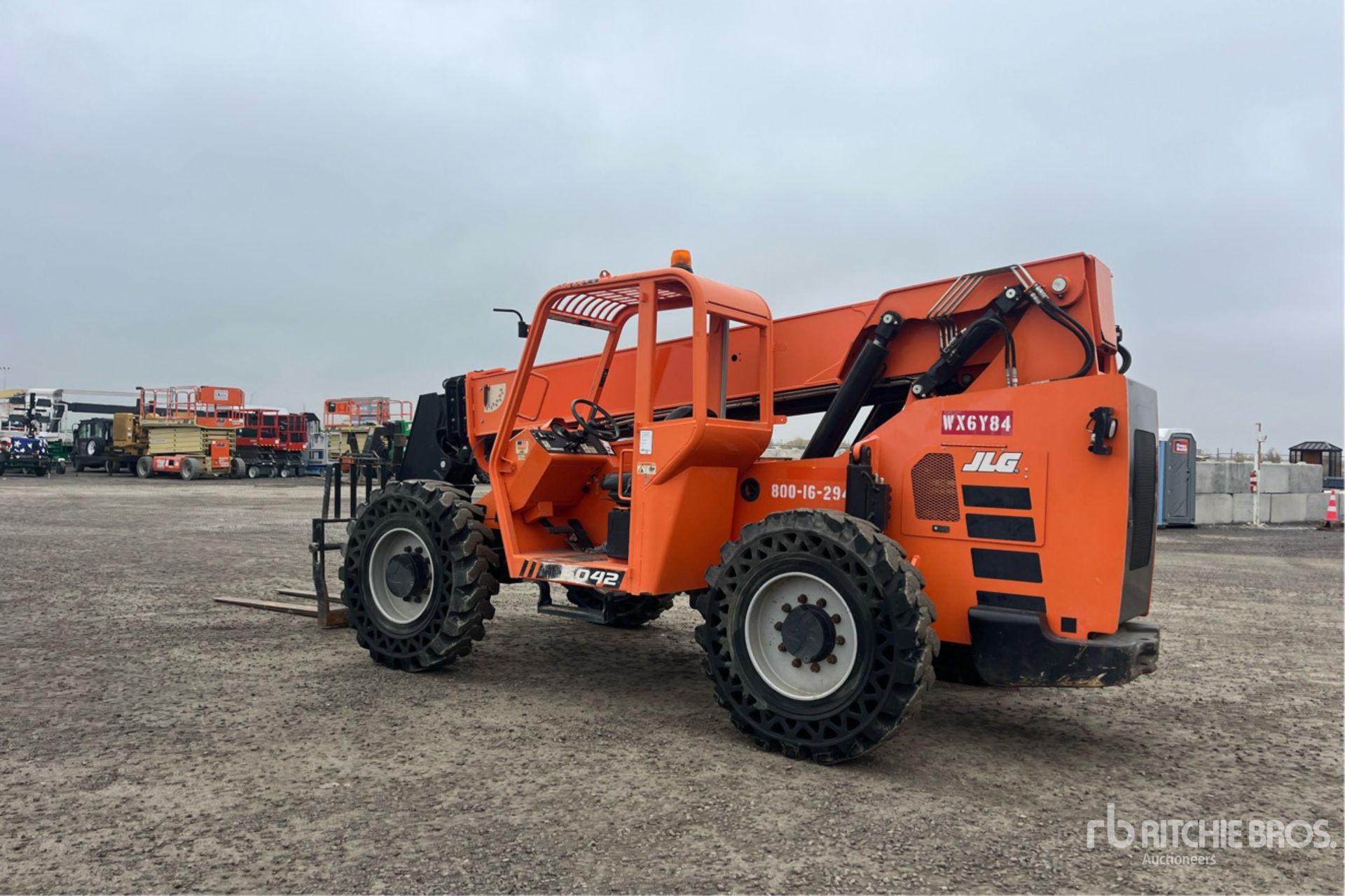 General Appearance with Picture, Left Rear Corner