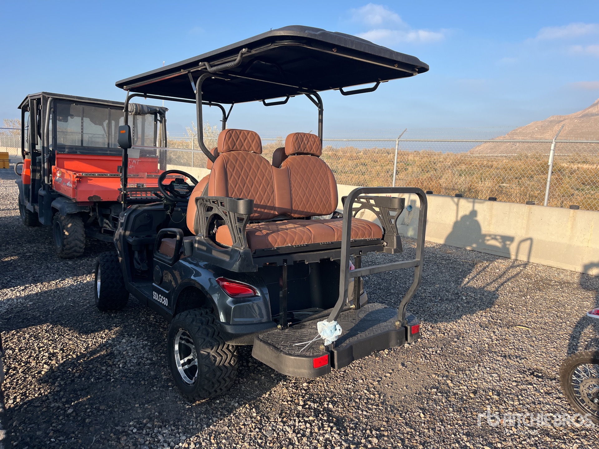 General Appearance with Imagen: esquina trasera izquierda