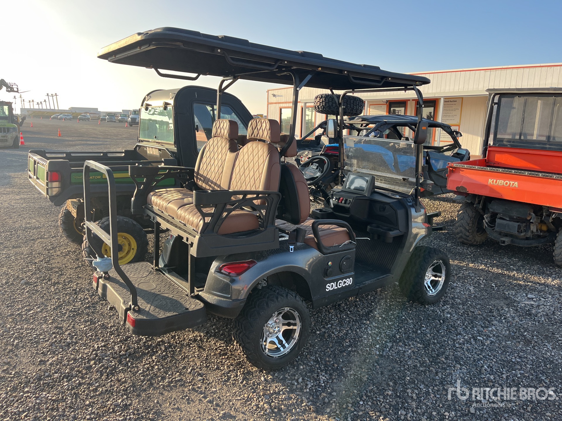 General Appearance with Imagen: esquina trasera derecha