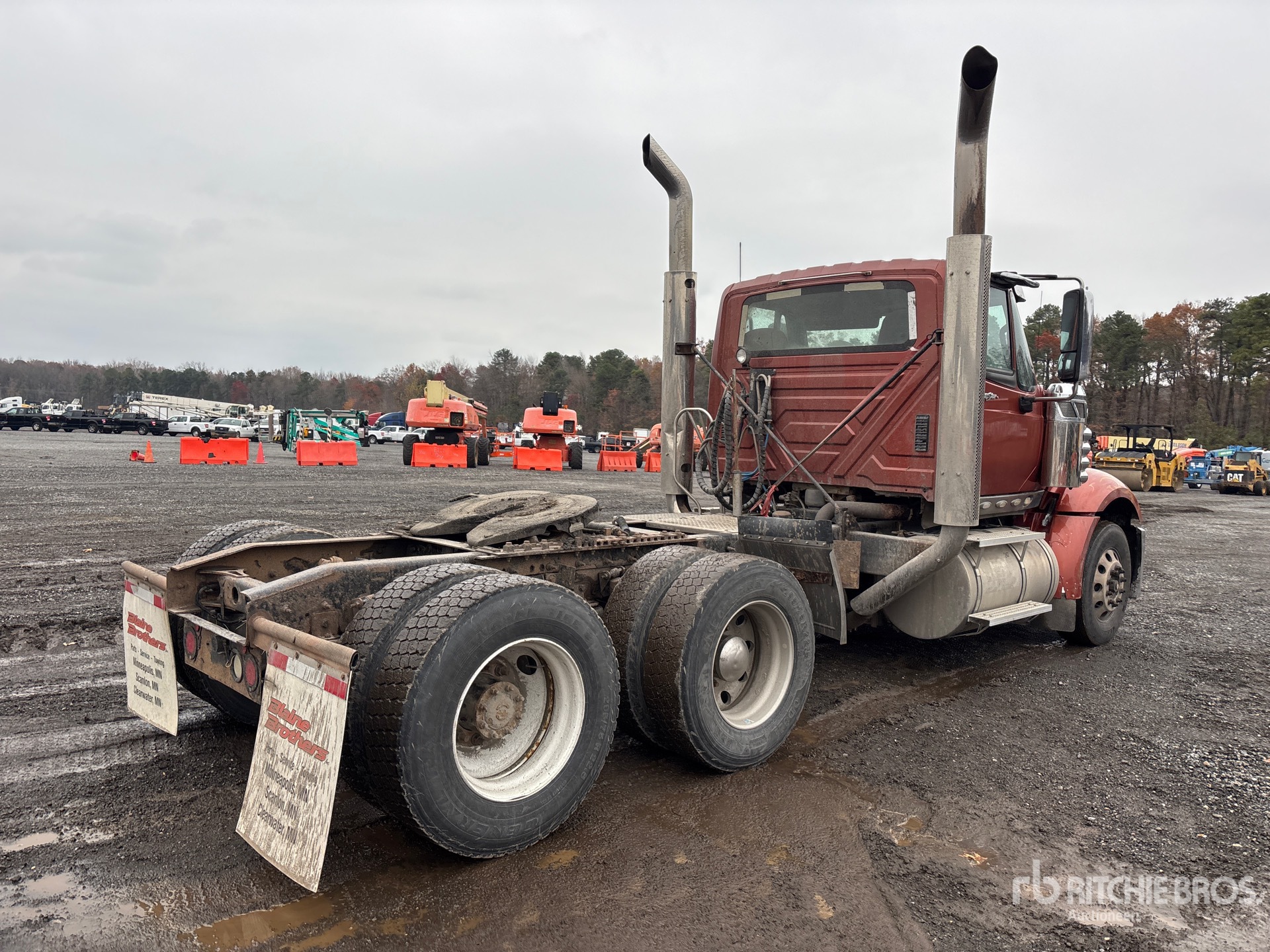 General Appearance with Imagen: esquina trasera derecha