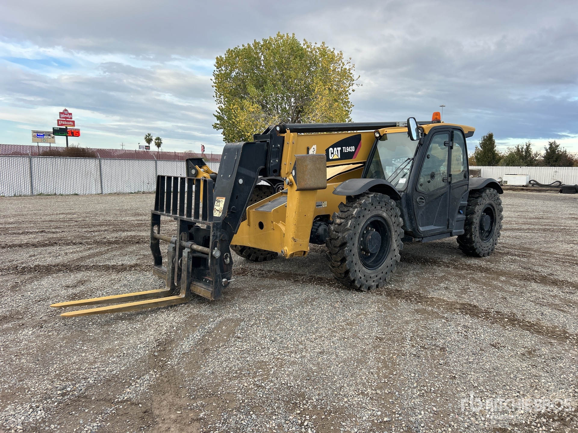 General Appearance with Featured Photo