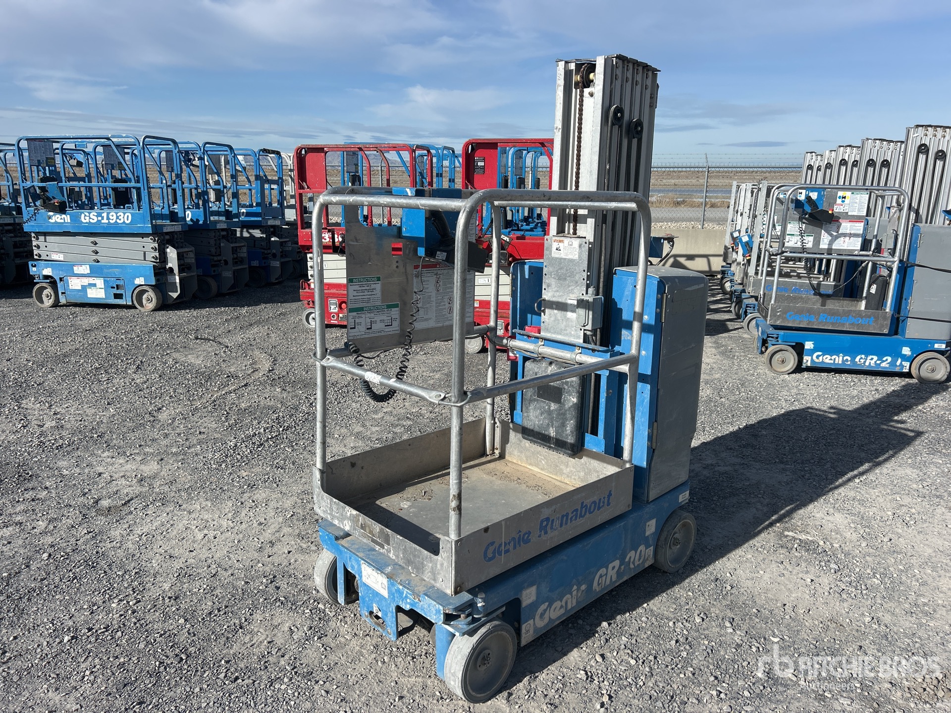 General Appearance with Bild, Ecke vorne links