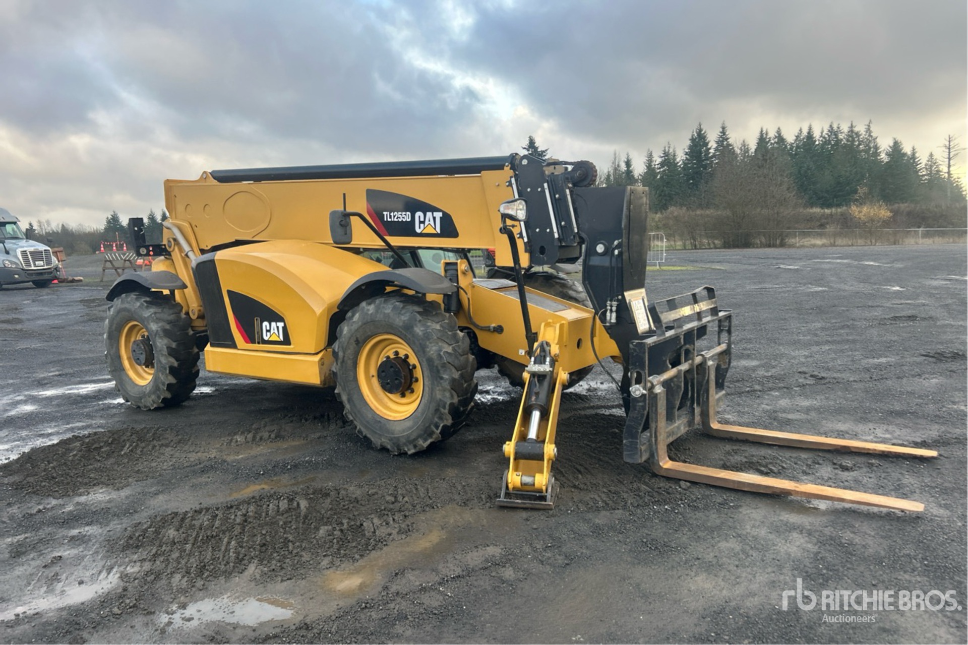 General Appearance with Bild, Ecke vorne rechts