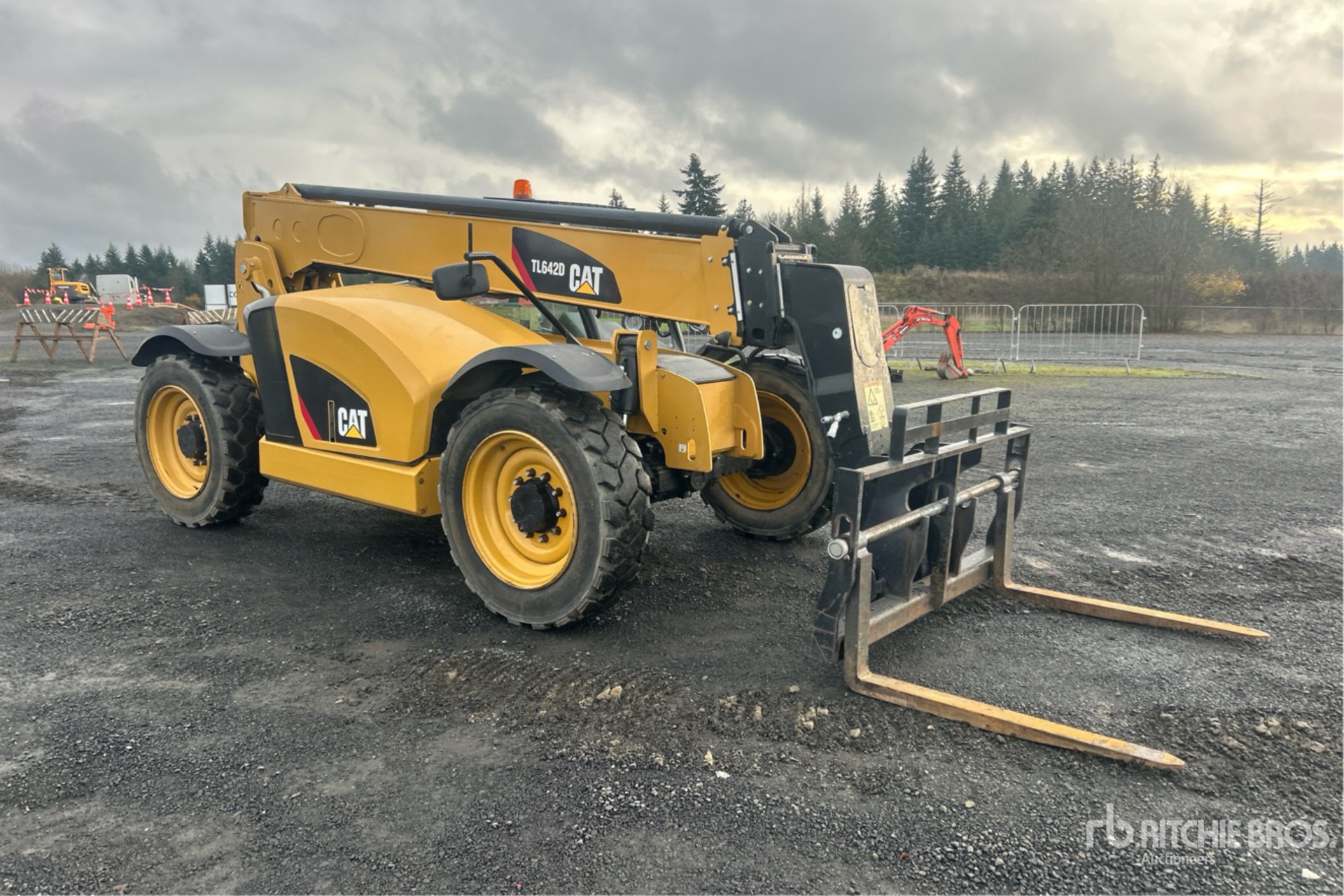 General Appearance with Bild, Ecke vorne rechts