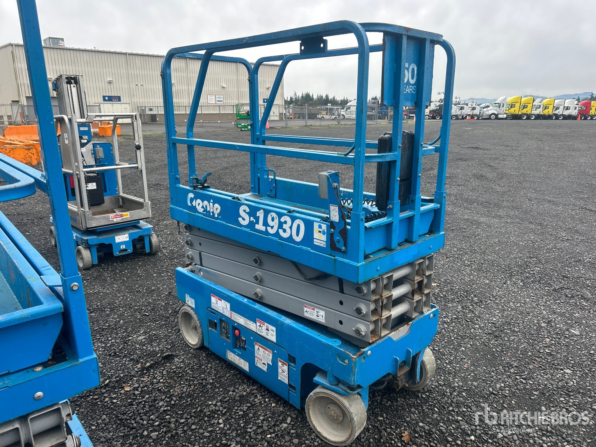 Aspect général with Image, coin avant droit