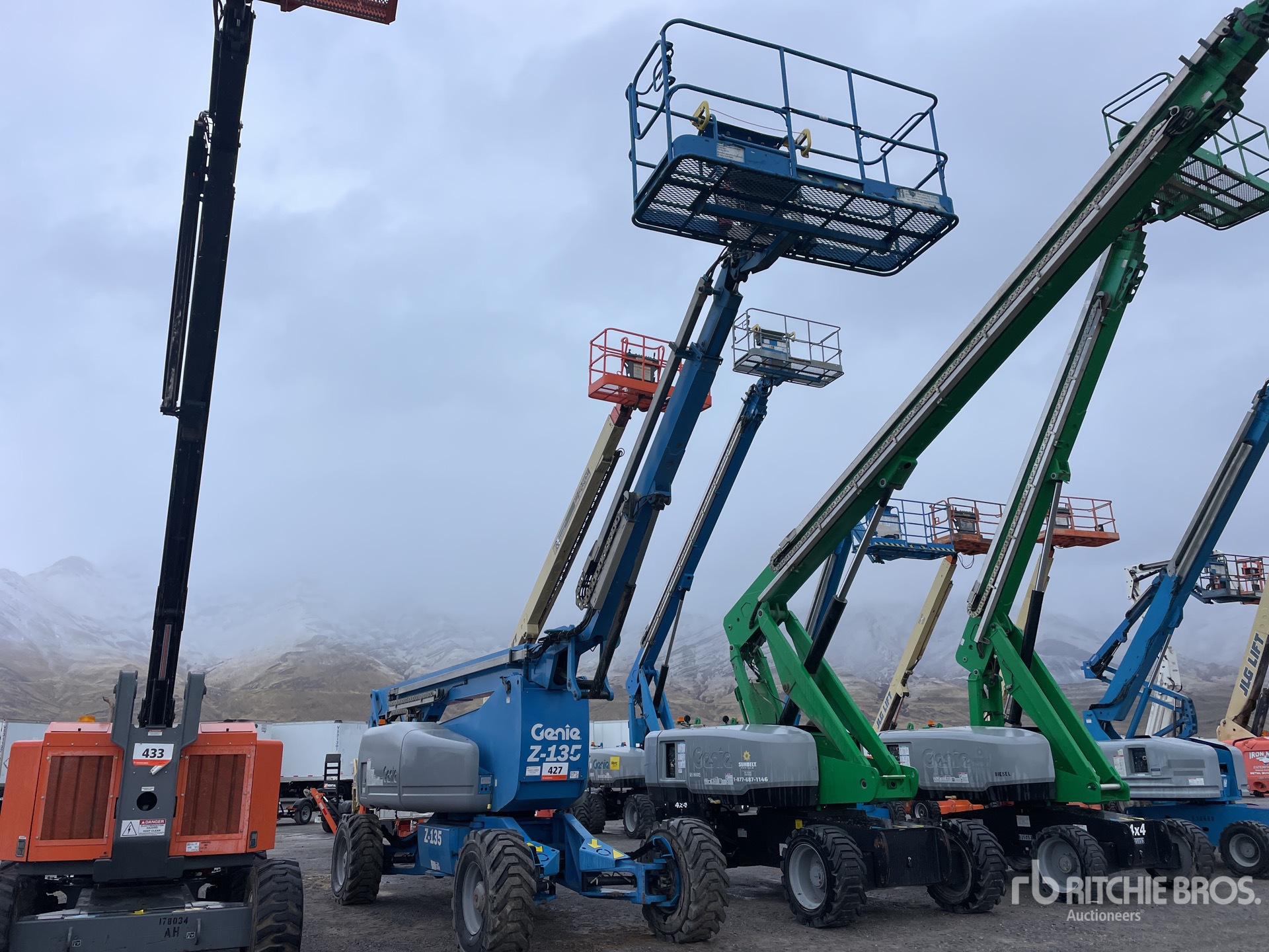 General Appearance with Picture, Right Front Corner