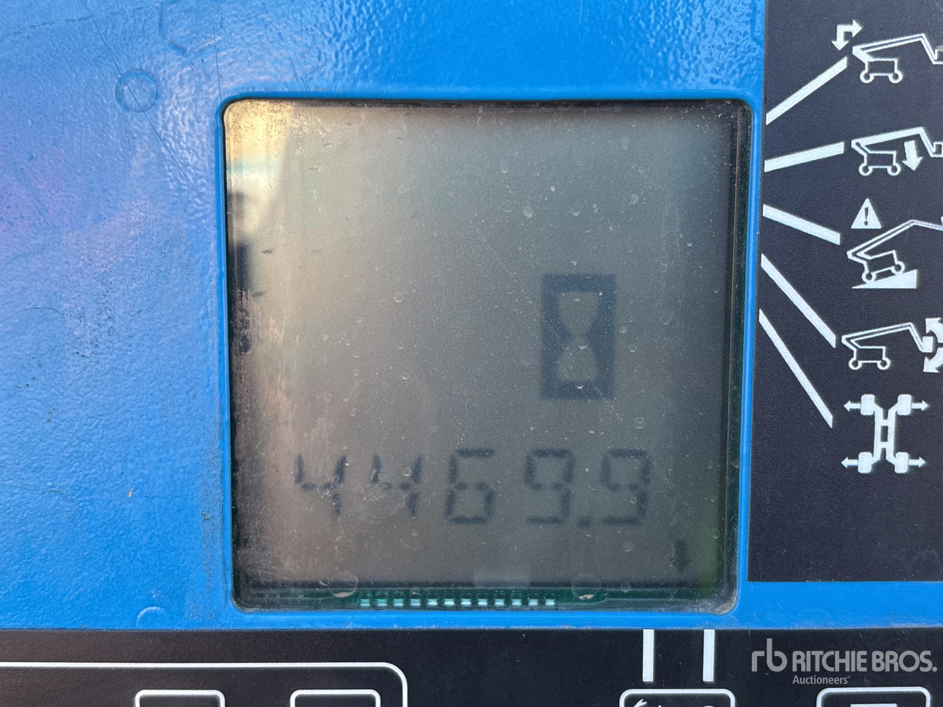 General Appearance with Hour Meter / Odometer