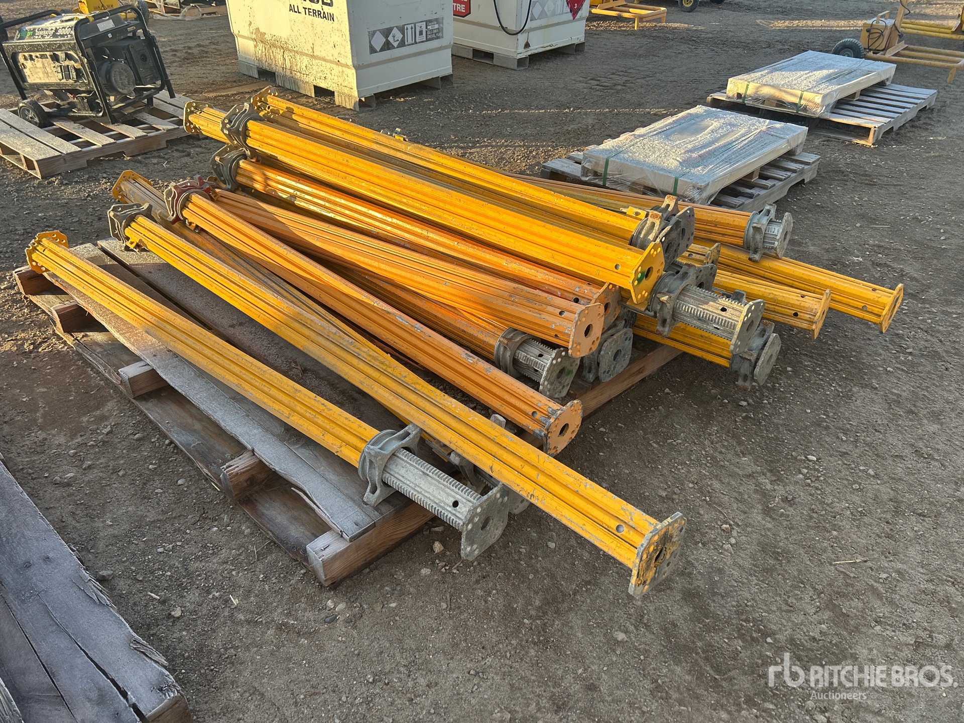 General Appearance with Foto, angolo anteriore sinistro