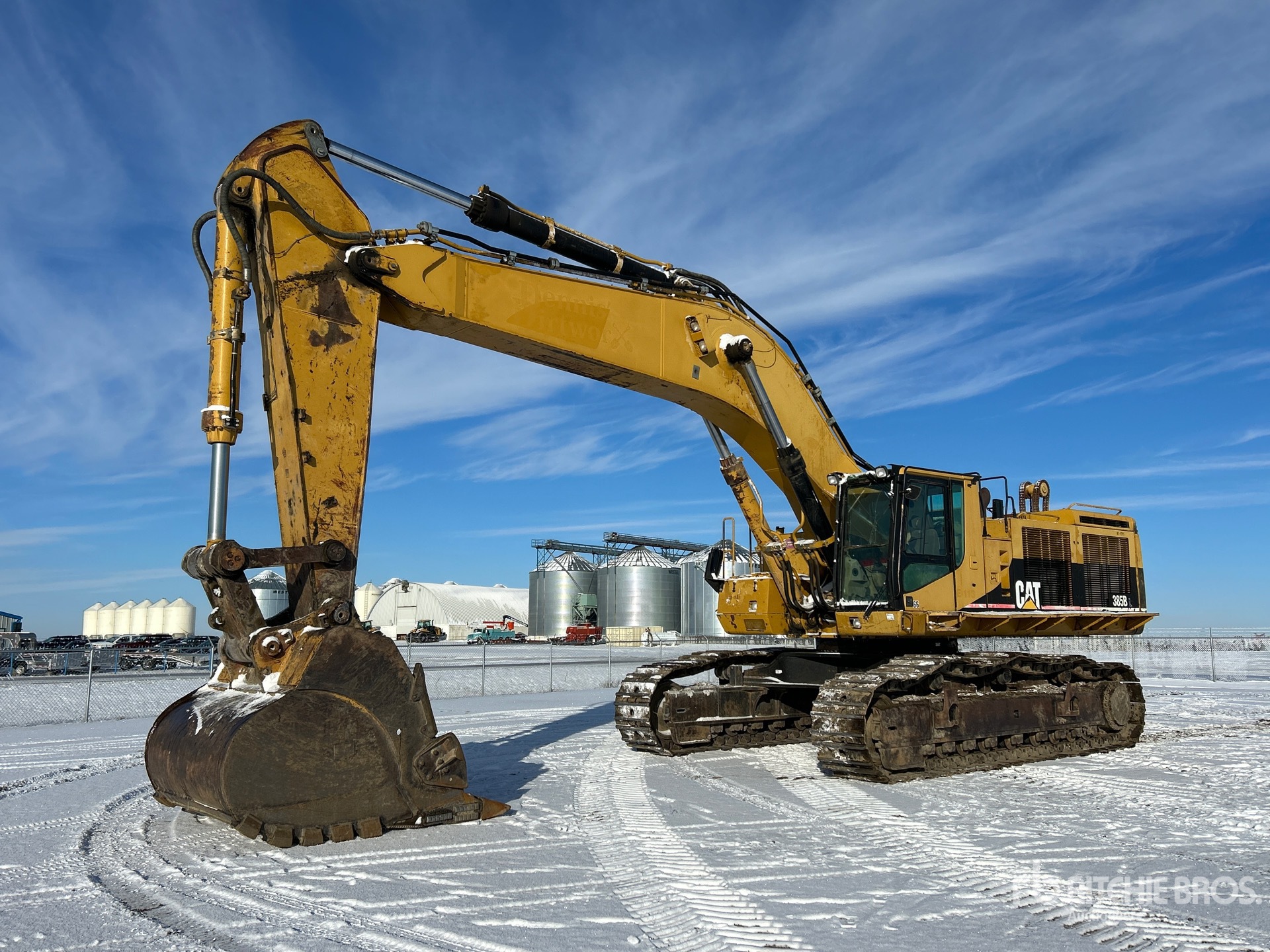 General Appearance with Featured Photo