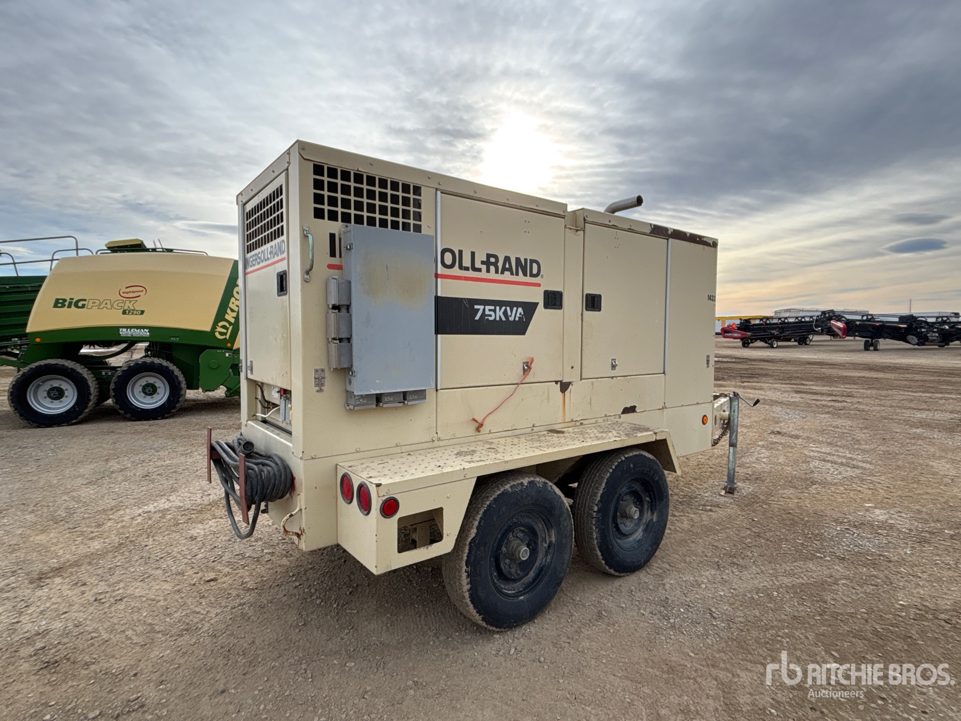 Aspect général with Image, coin arrière droit