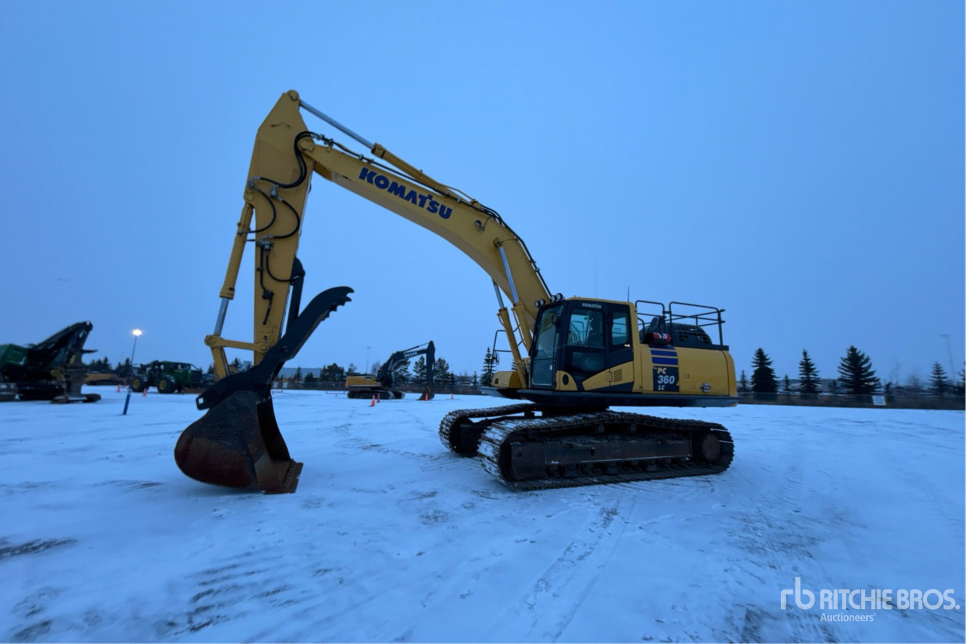 General Appearance with Picture, Left Front Corner