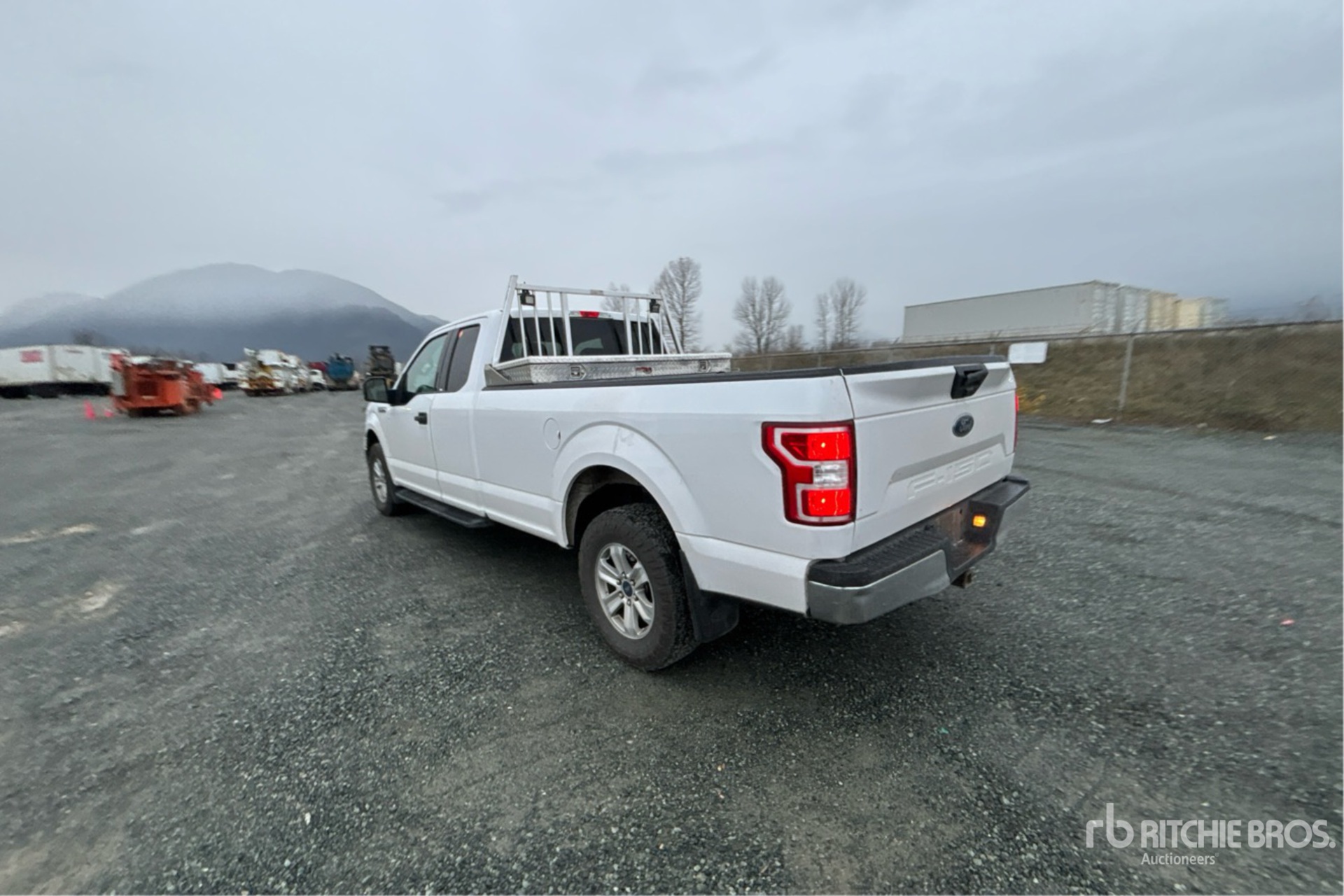 General Appearance with Picture, Left Rear Corner