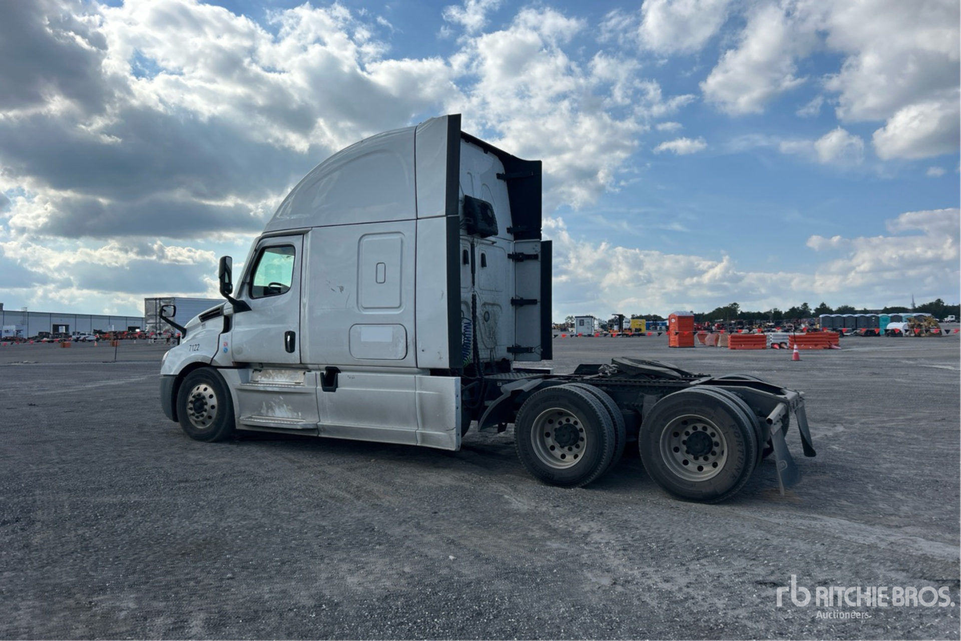 General Appearance with Image, coin arrière gauche
