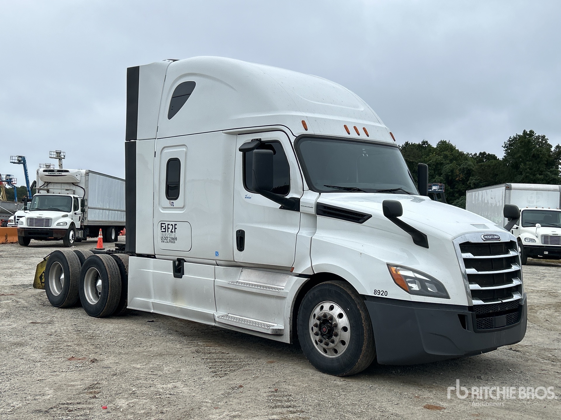 General Appearance with Picture, Right Front Corner