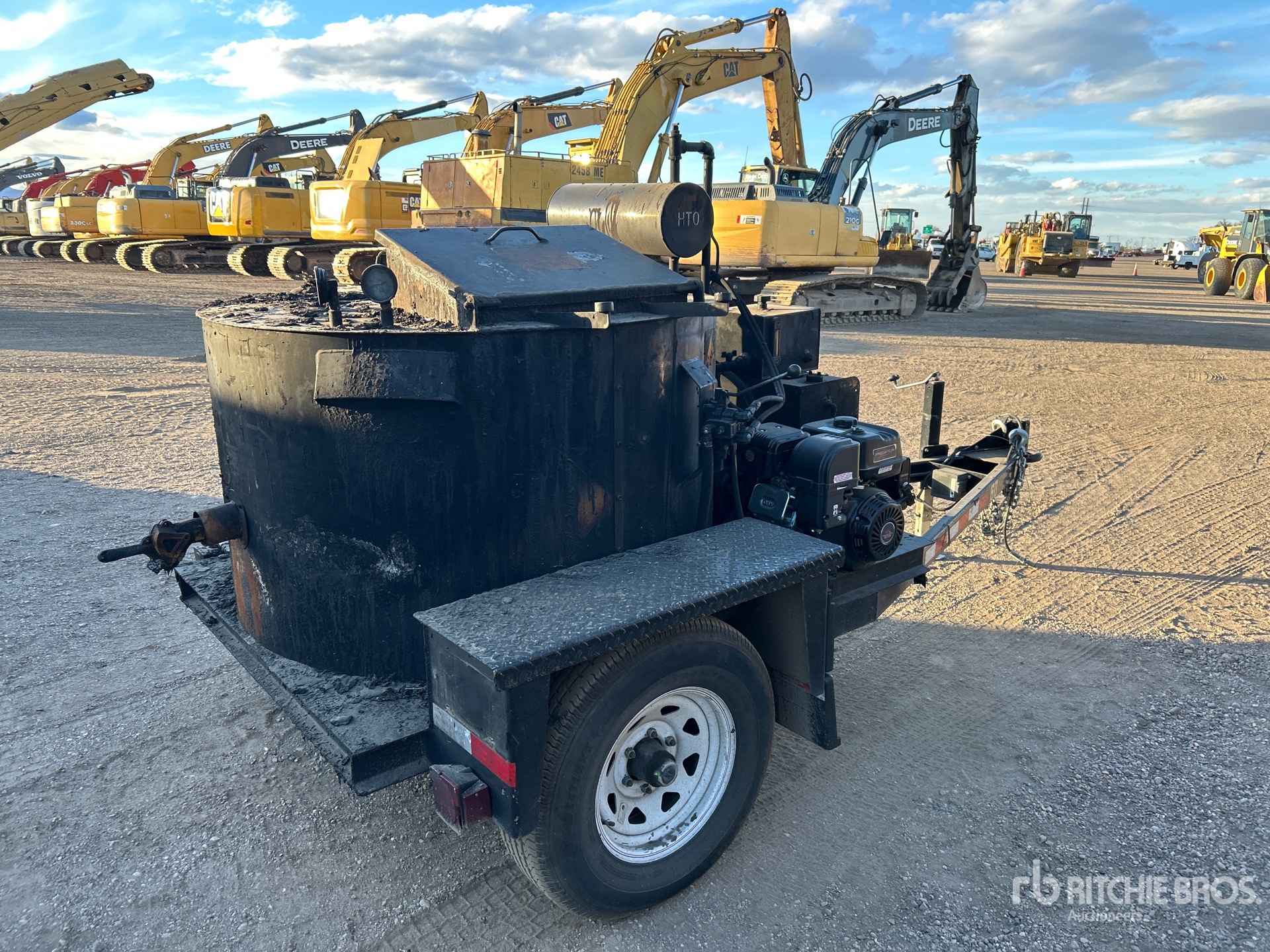 General Appearance with Foto, angolo anteriore sinistro