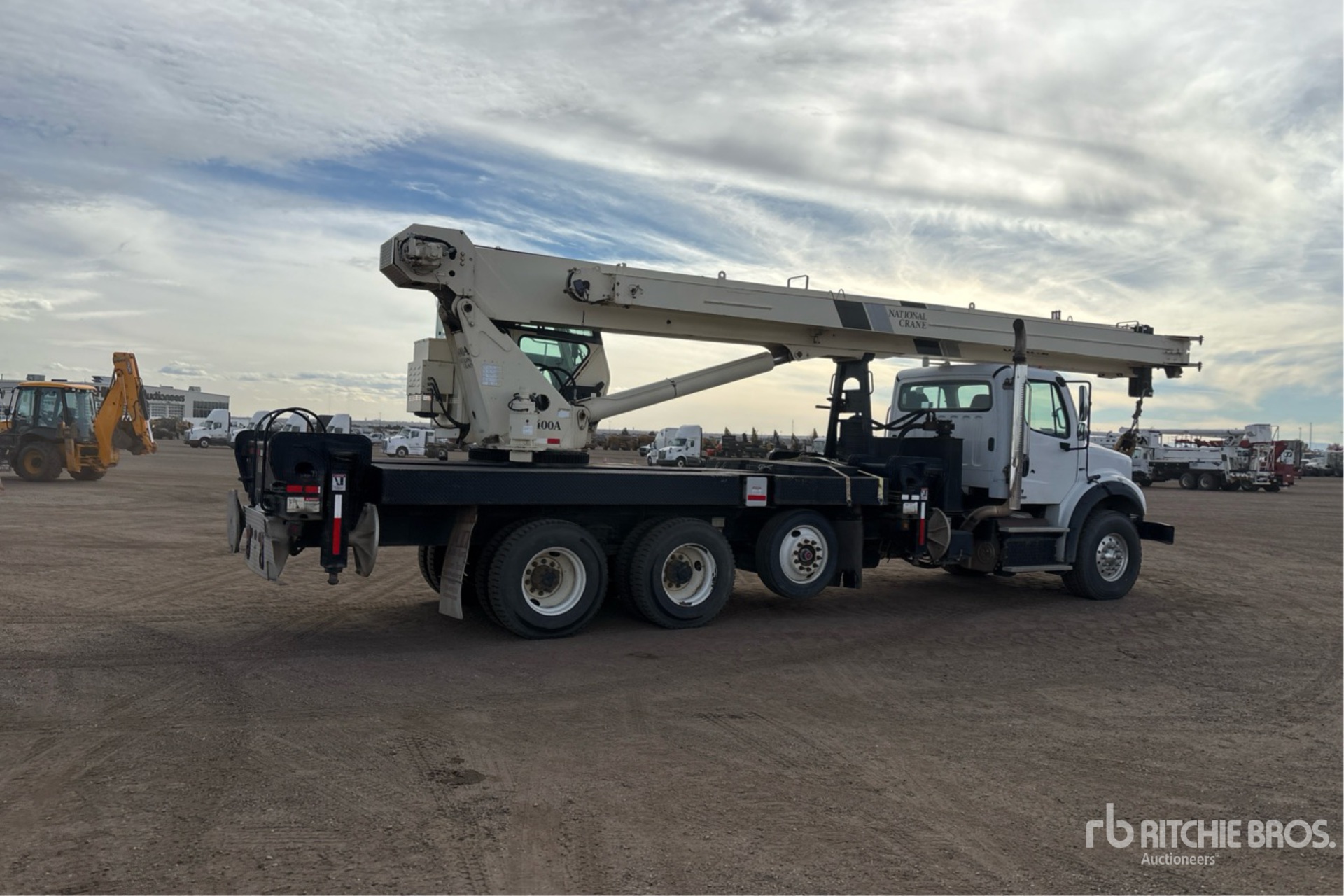 General Appearance with Imagen: esquina trasera derecha