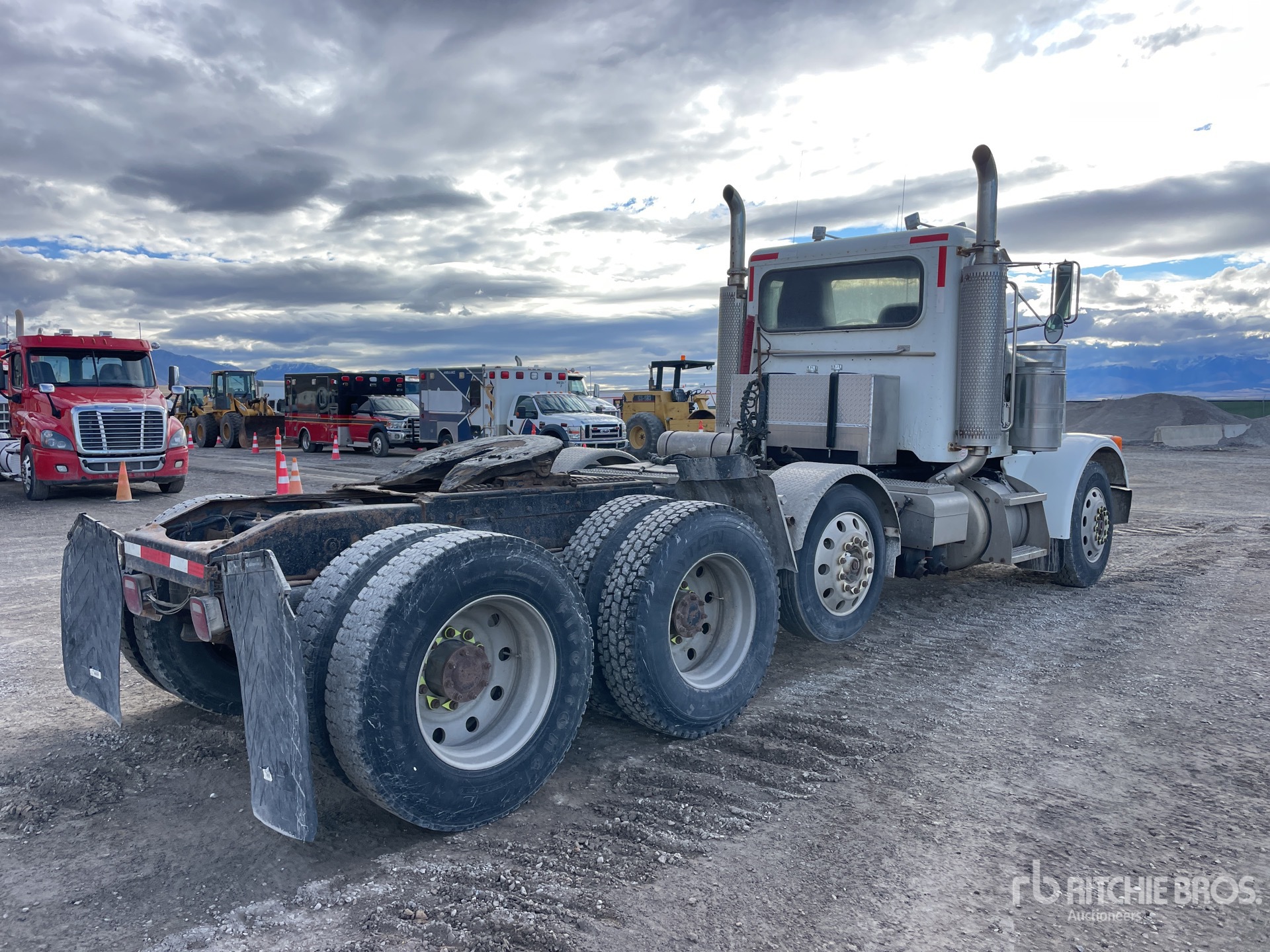 General Appearance with Imagen: esquina trasera derecha