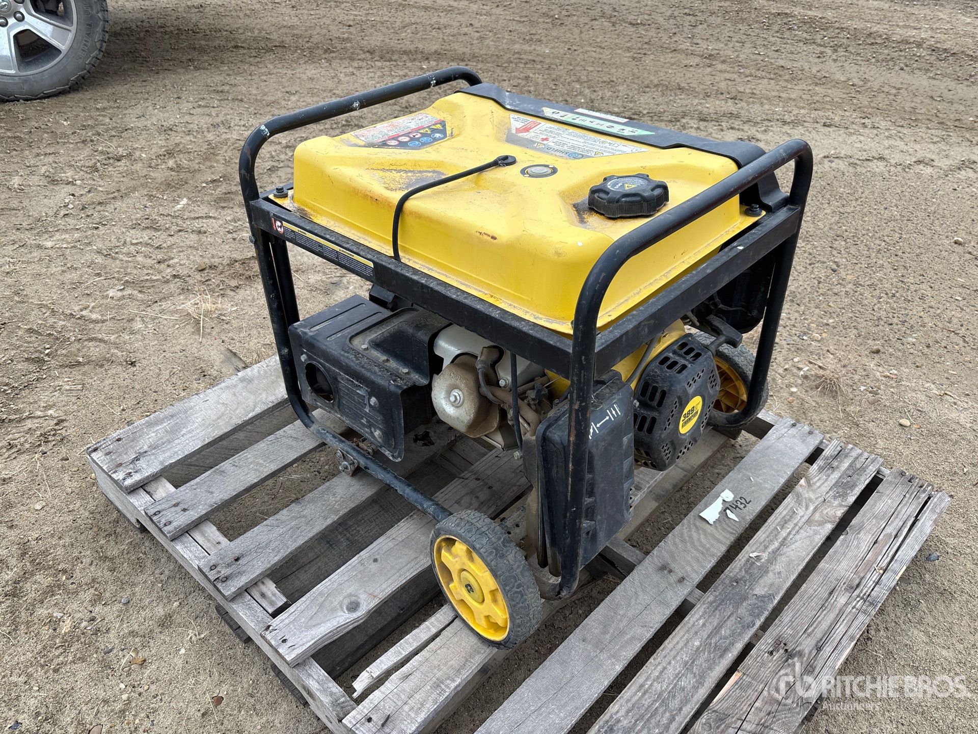 General Appearance with Picture, Right Rear Corner