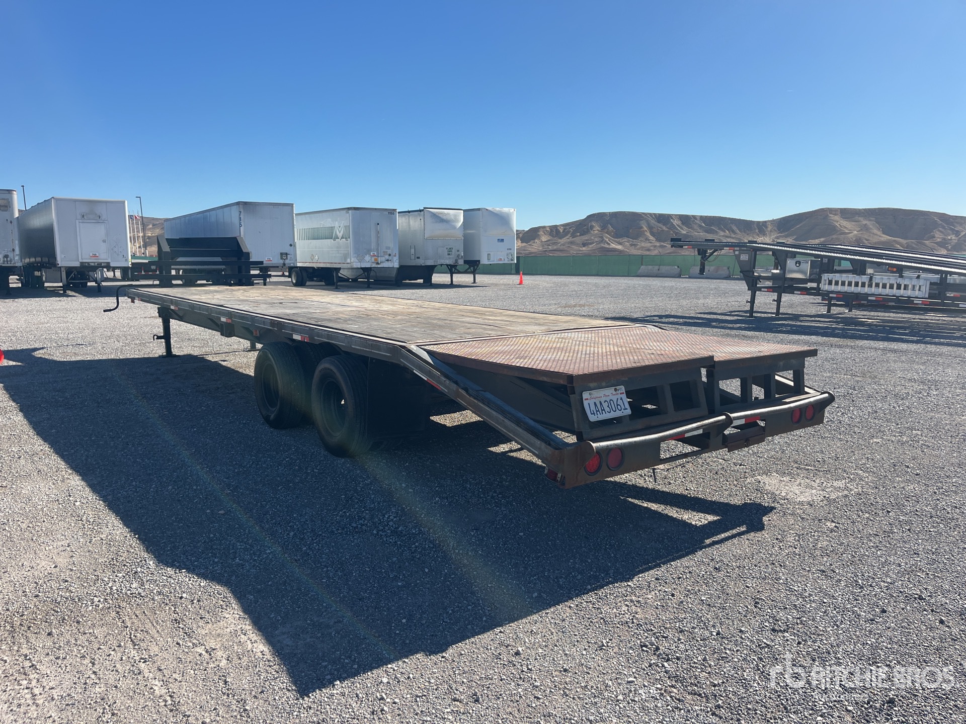 General Appearance with Zdjęcie, lewy dolny róg