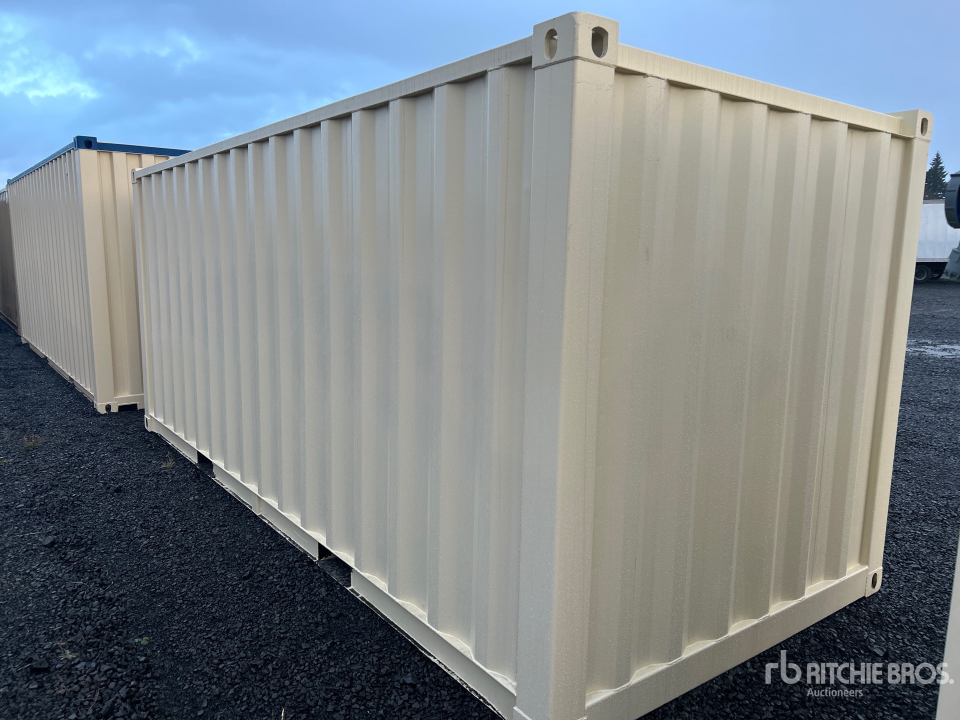 General Appearance with Image, coin avant droit