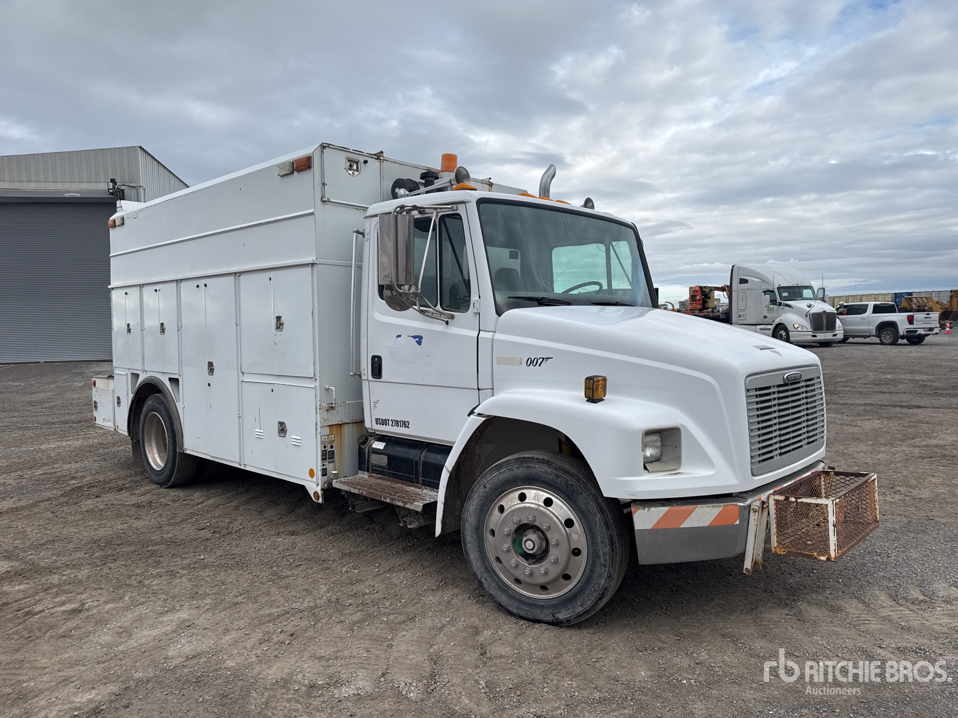 General Appearance with Picture, Right Front Corner