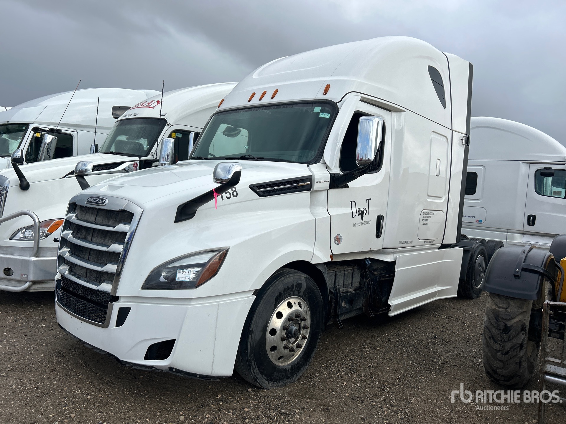 Aspect général with Image, coin avant gauche