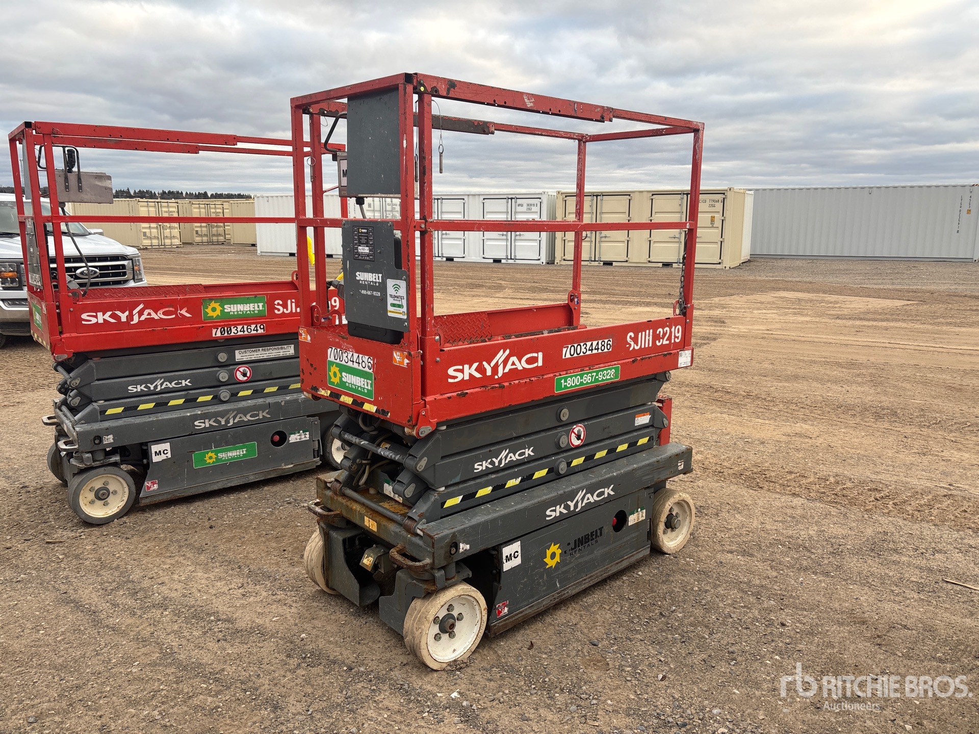 General Appearance with Picture, Left Front Corner