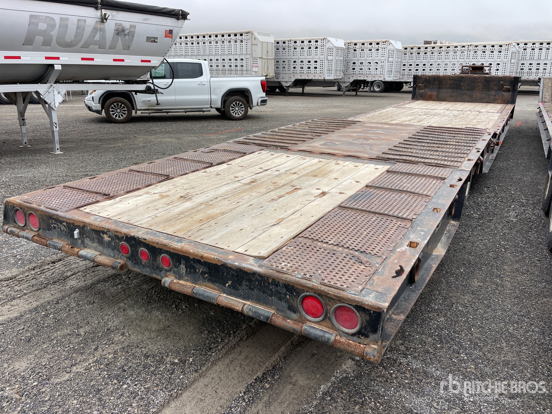 General Appearance with Imagen: esquina trasera derecha