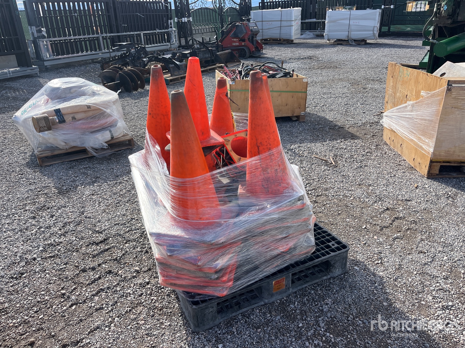 General Appearance with Bild, Ecke hinten rechts