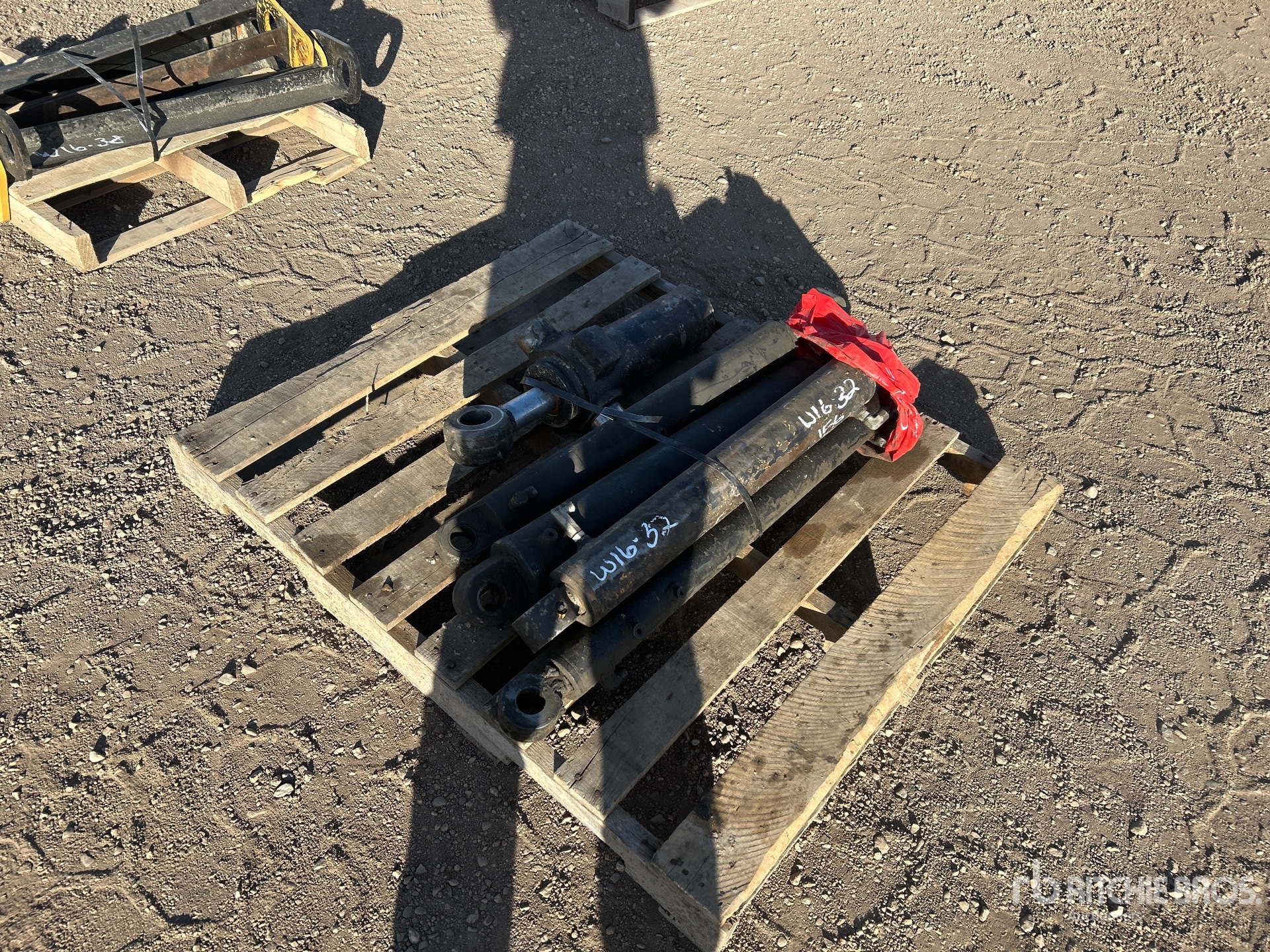 General Appearance with Foto, angolo anteriore destro