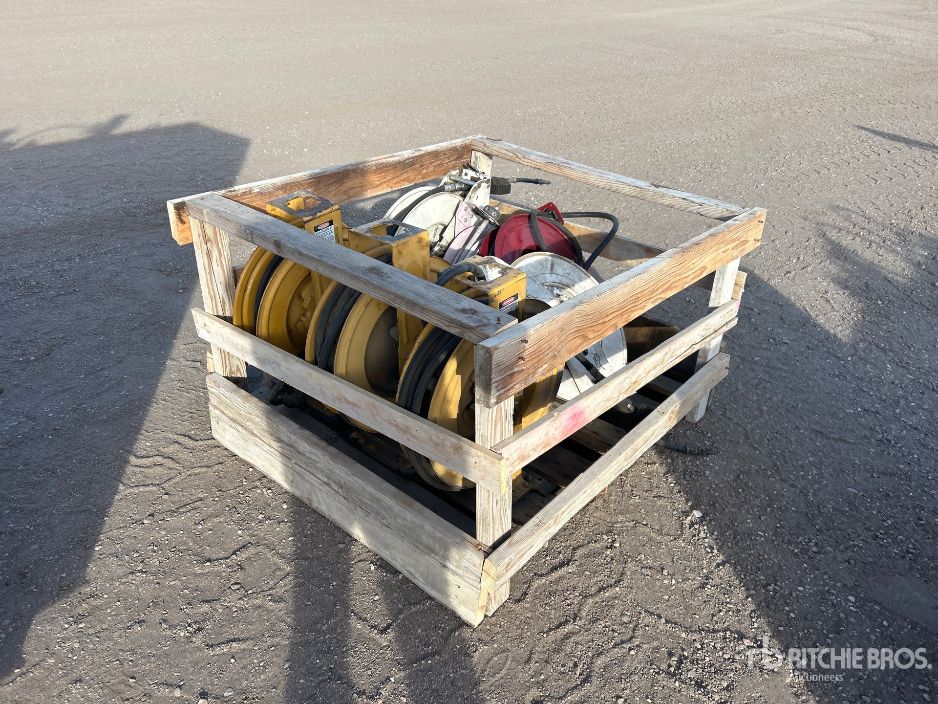 General Appearance with Foto, angolo anteriore sinistro