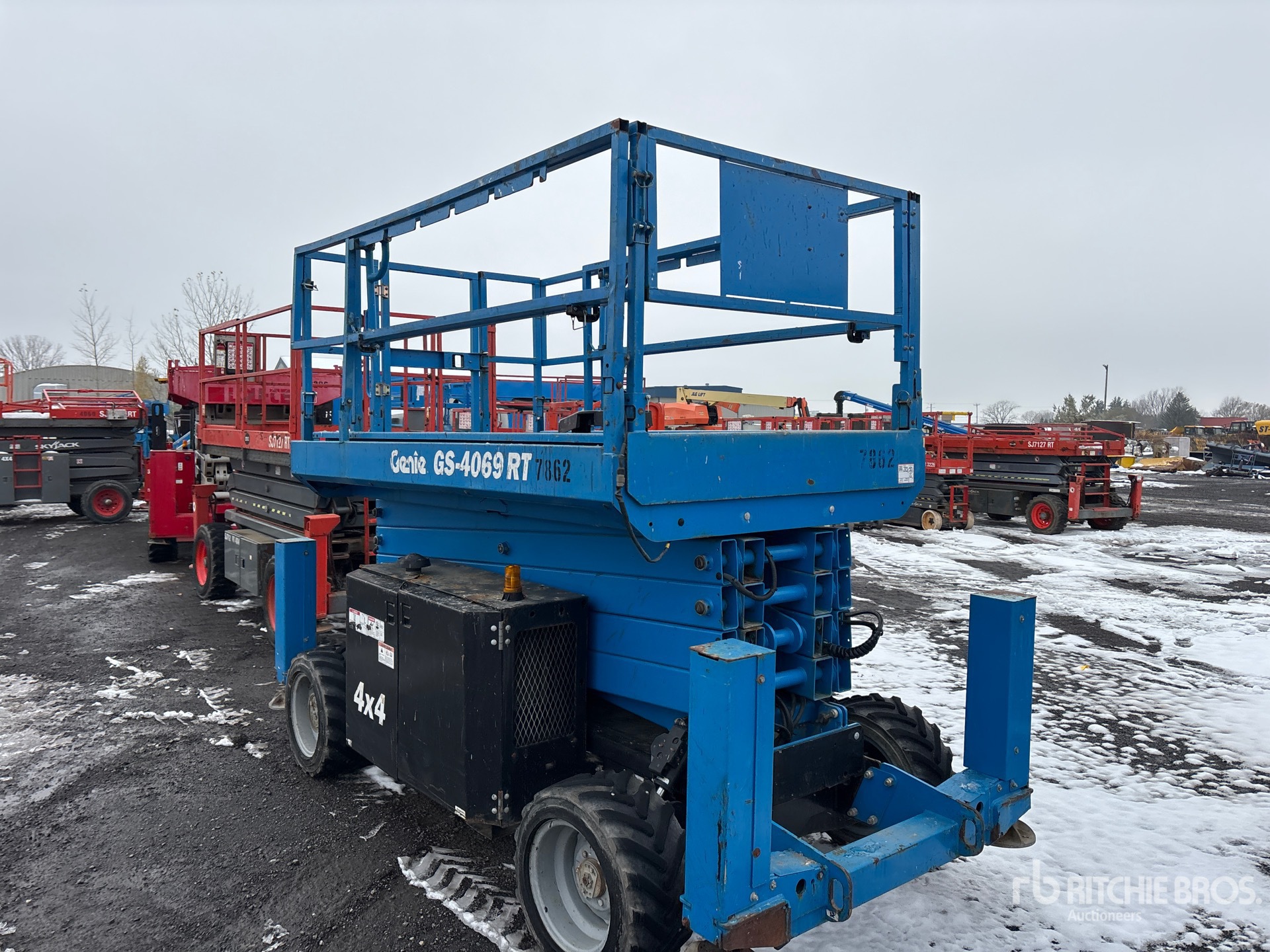 General Appearance with Imagen: esquina trasera izquierda