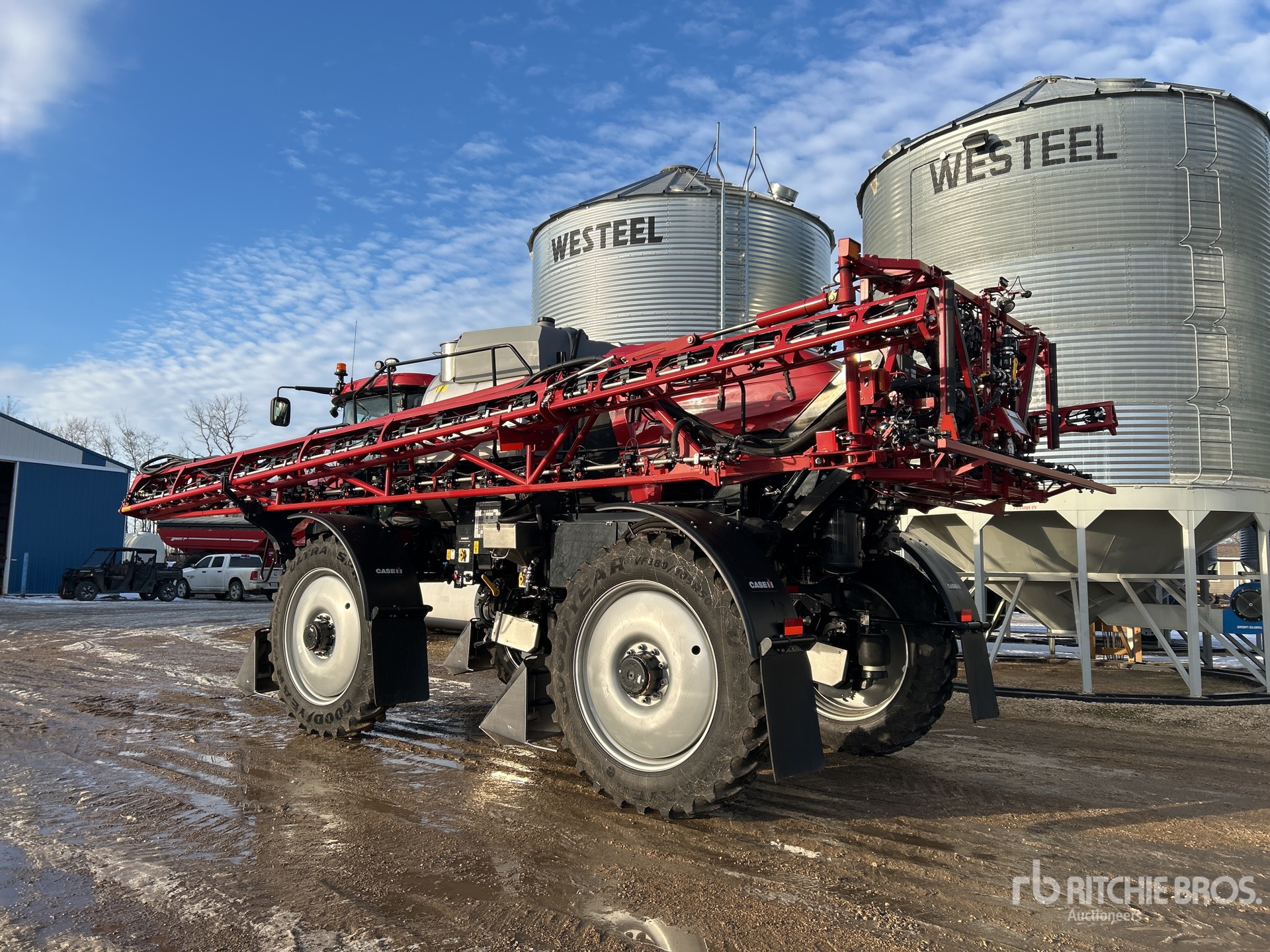 General Appearance with Foto, angolo posteriore sinistro