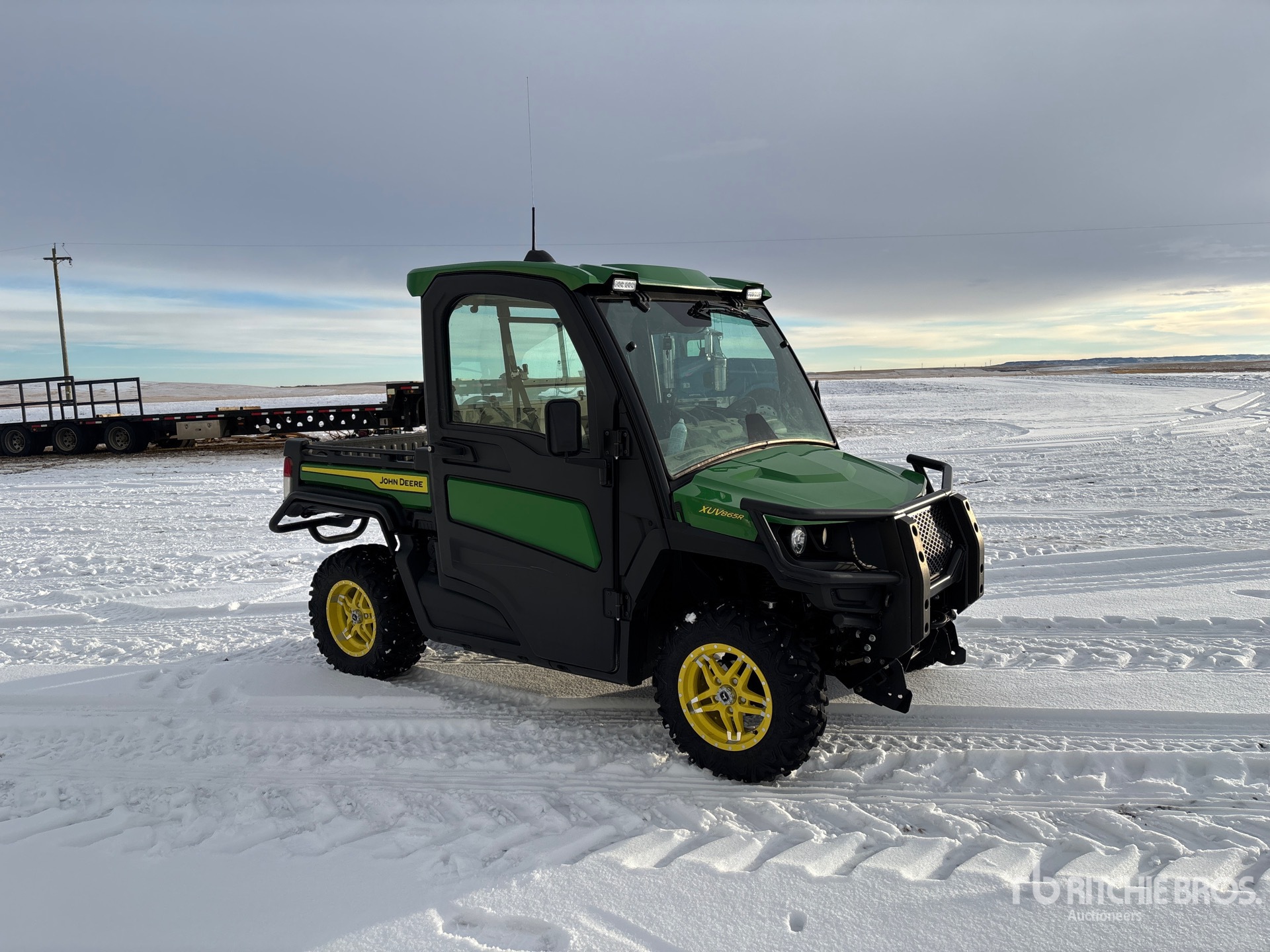 General Appearance with Picture, Right Front Corner