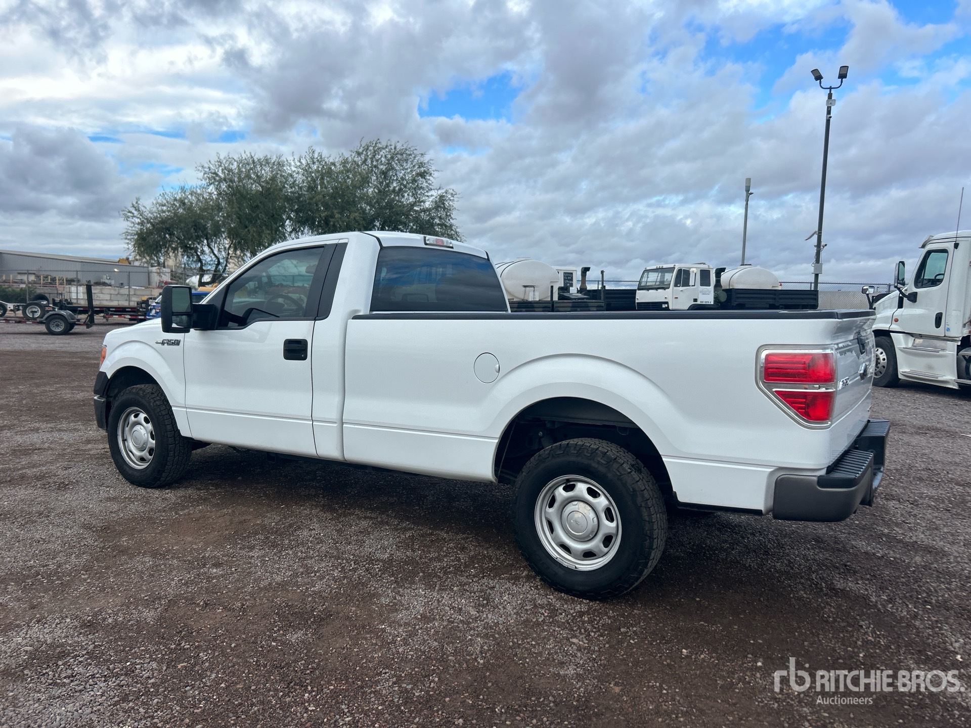 General Appearance with Picture, Left Rear Corner