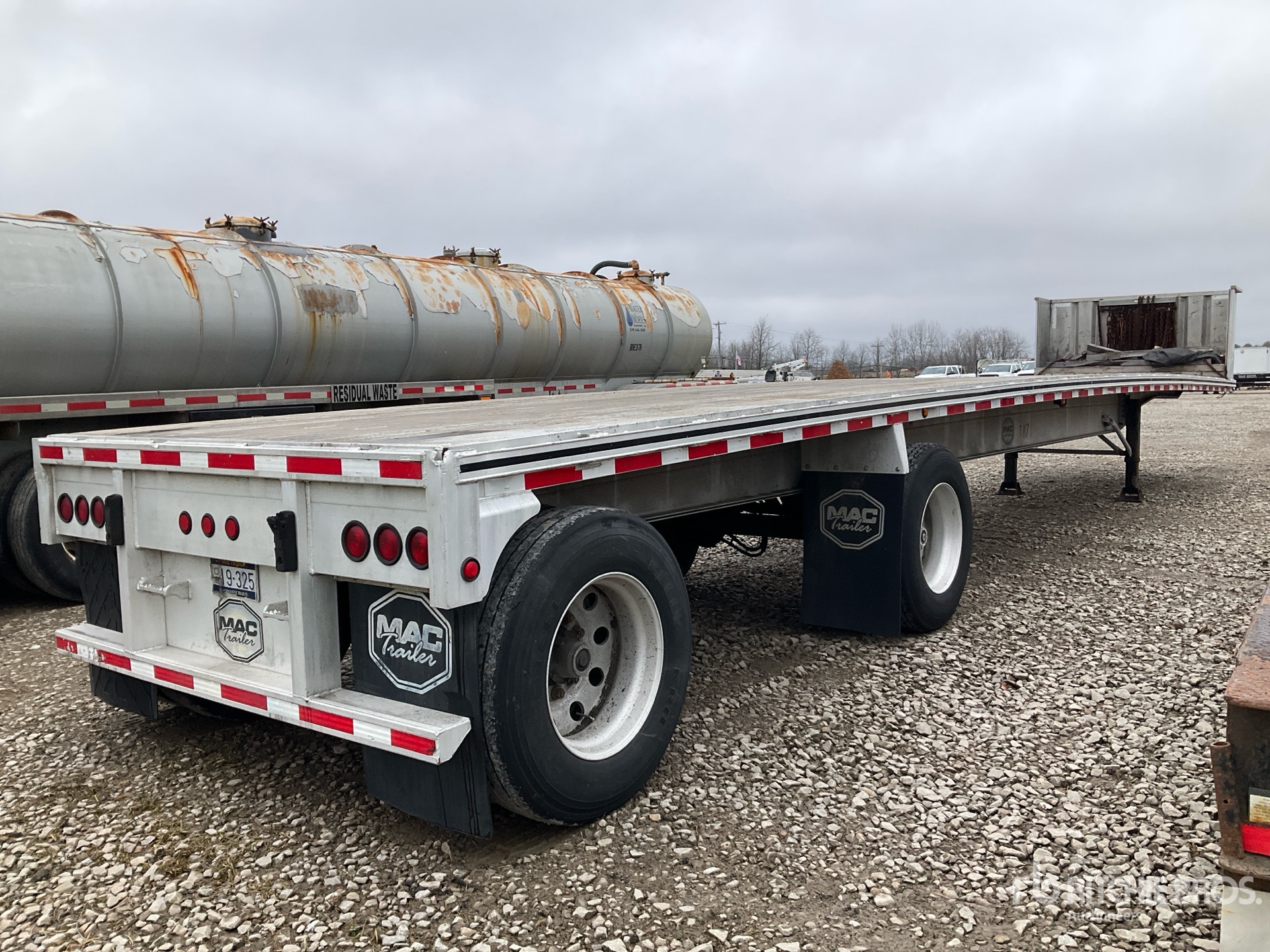 General Appearance with Imagen: esquina trasera derecha