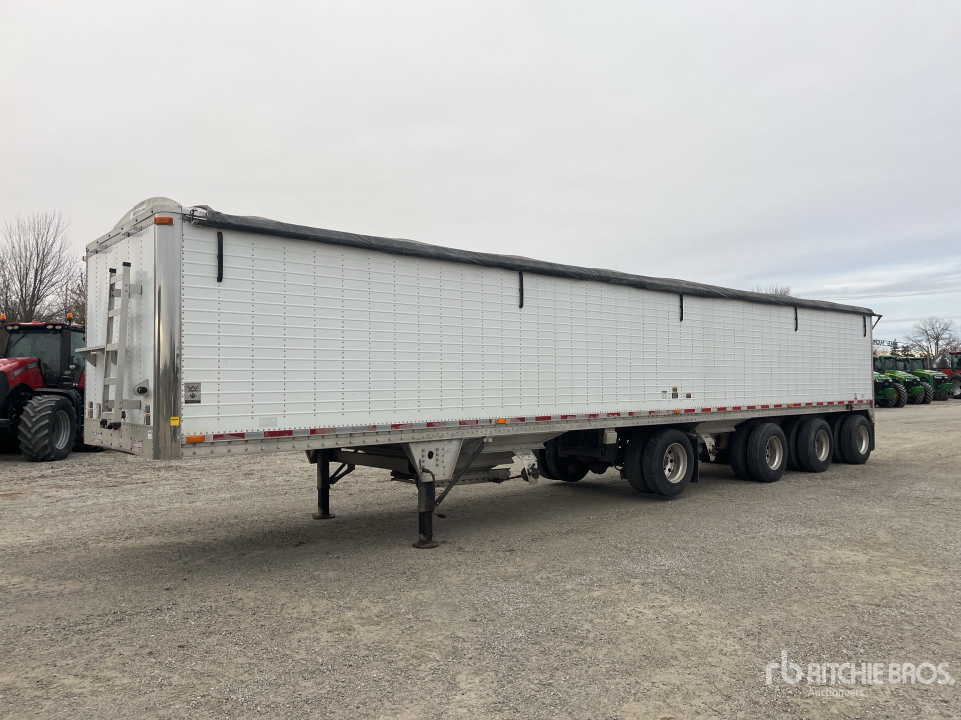 General Appearance with Featured Photo