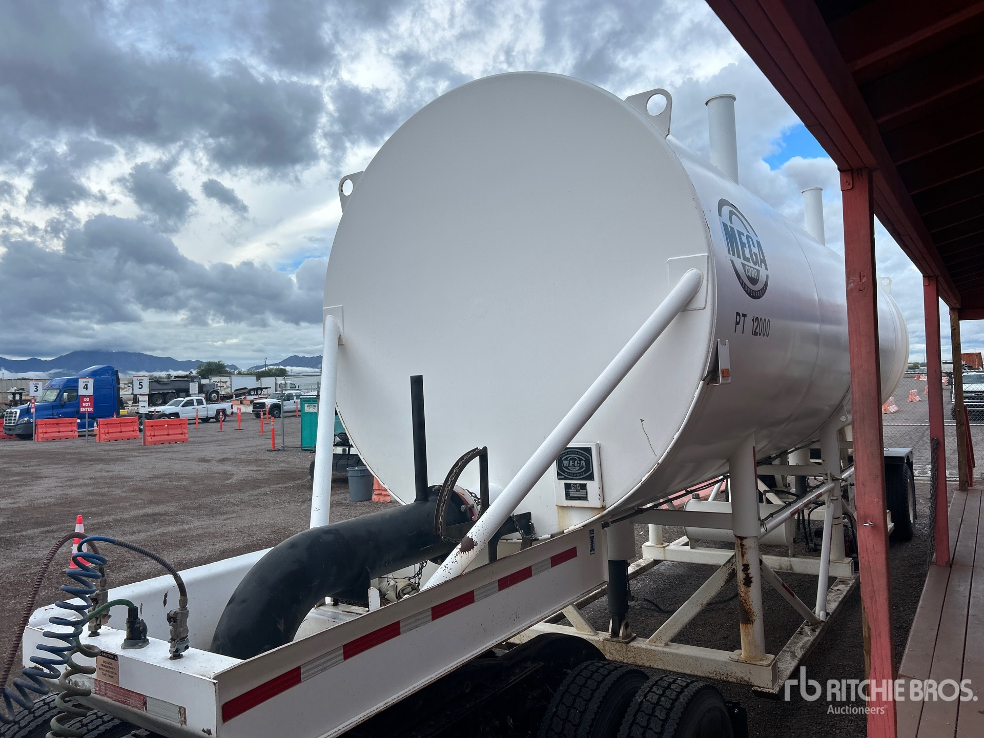 General Appearance with Featured Photo