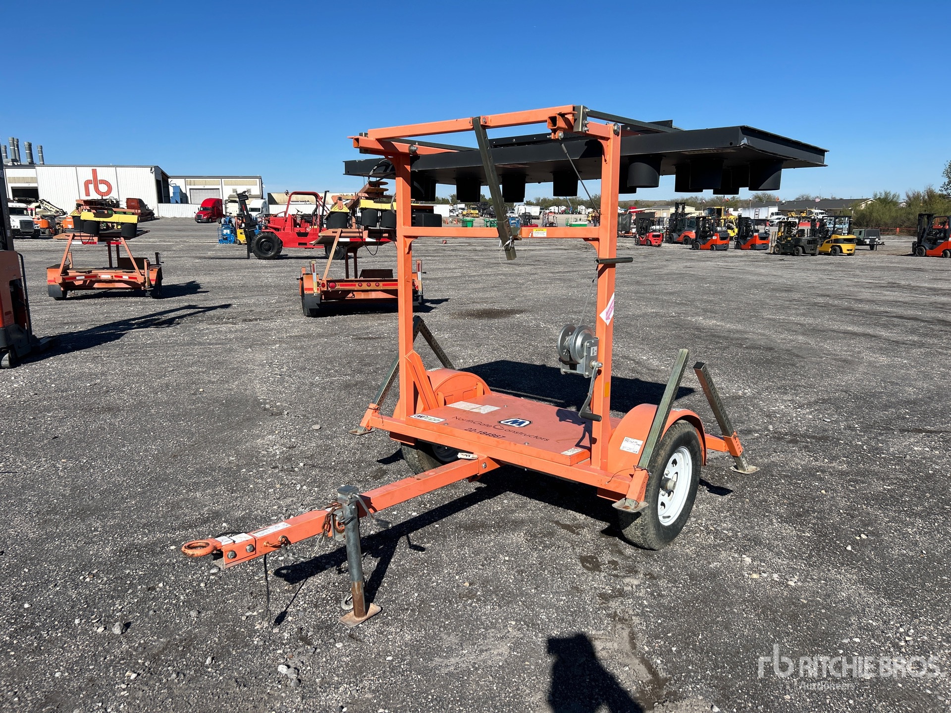 General Appearance with Bild, Ecke vorne links