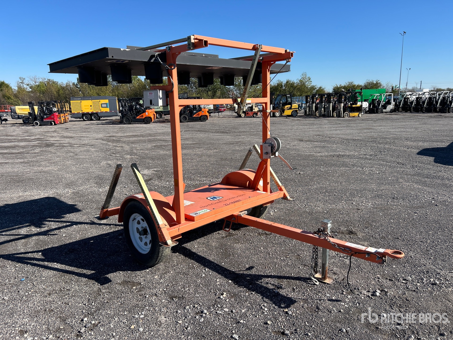 General Appearance with Bild, Ecke vorne rechts