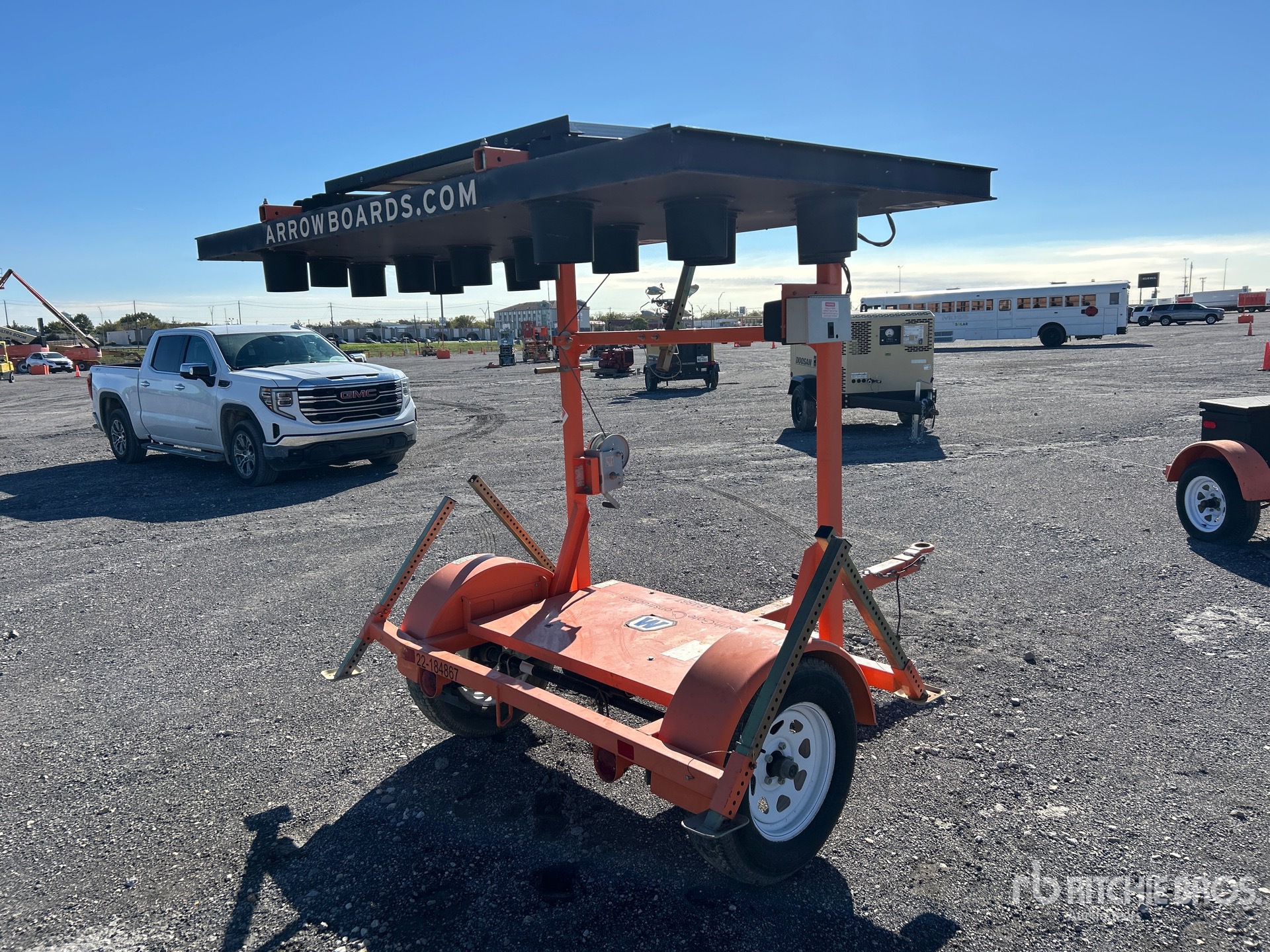 General Appearance with Bild, Ecke hinten rechts