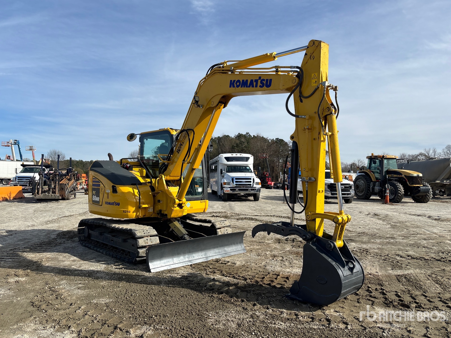 General Appearance with Picture, Right Front Corner