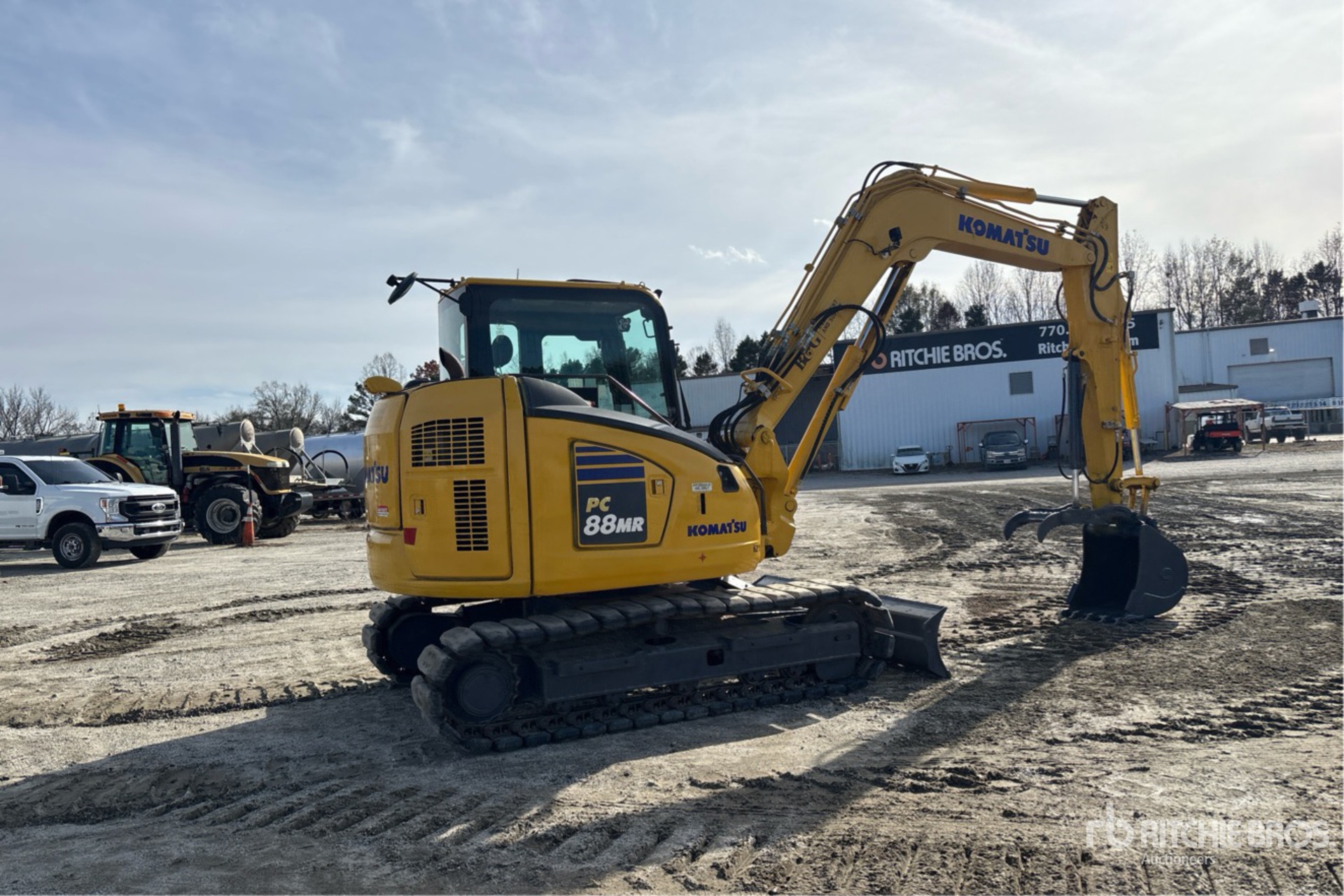 General Appearance with Picture, Right Rear Corner