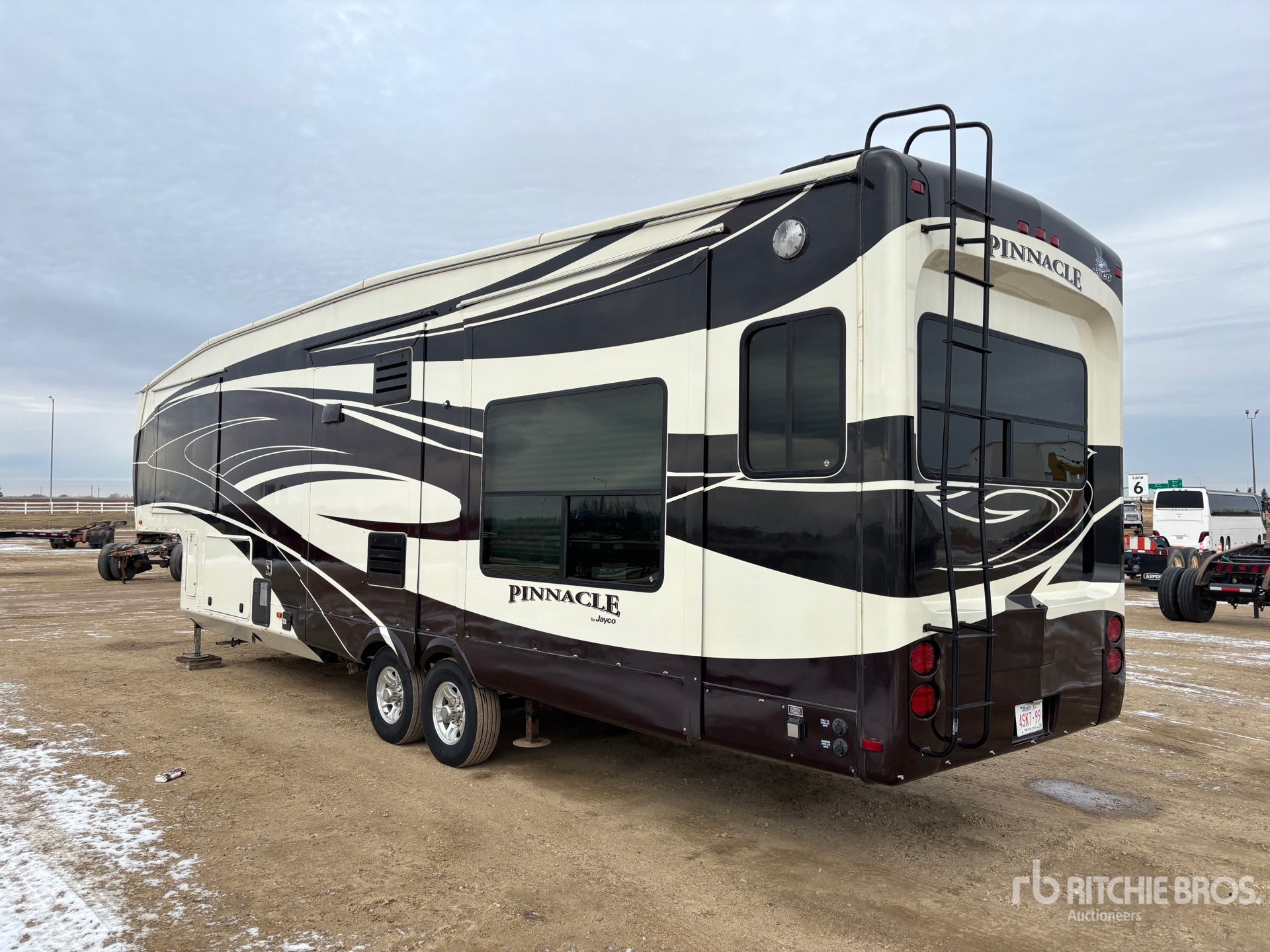 General Appearance with Picture, Left Rear Corner