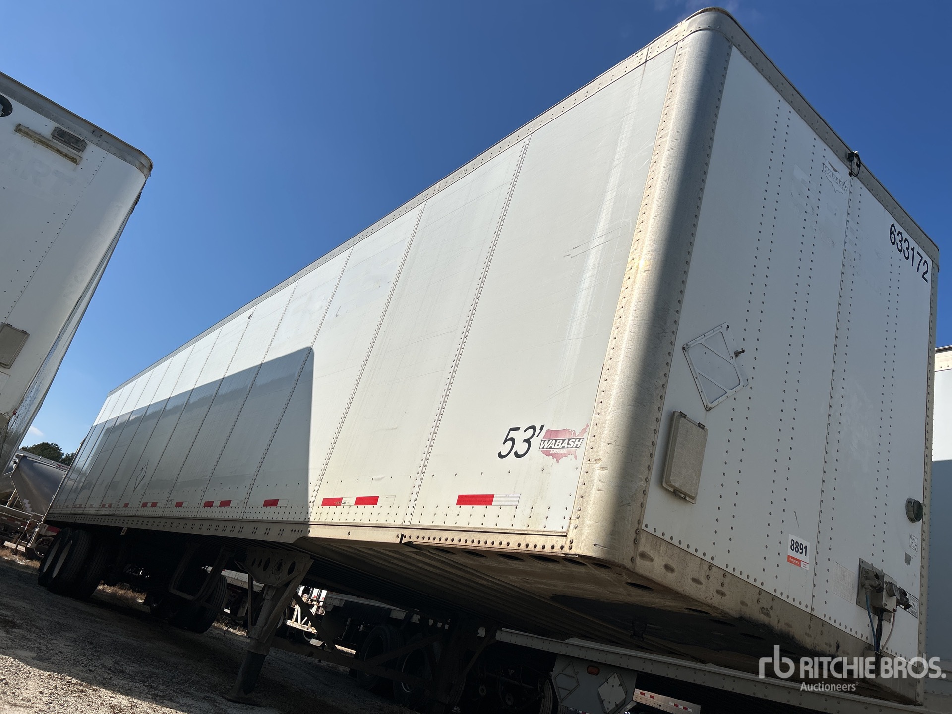 General Appearance with Image, coin avant droit