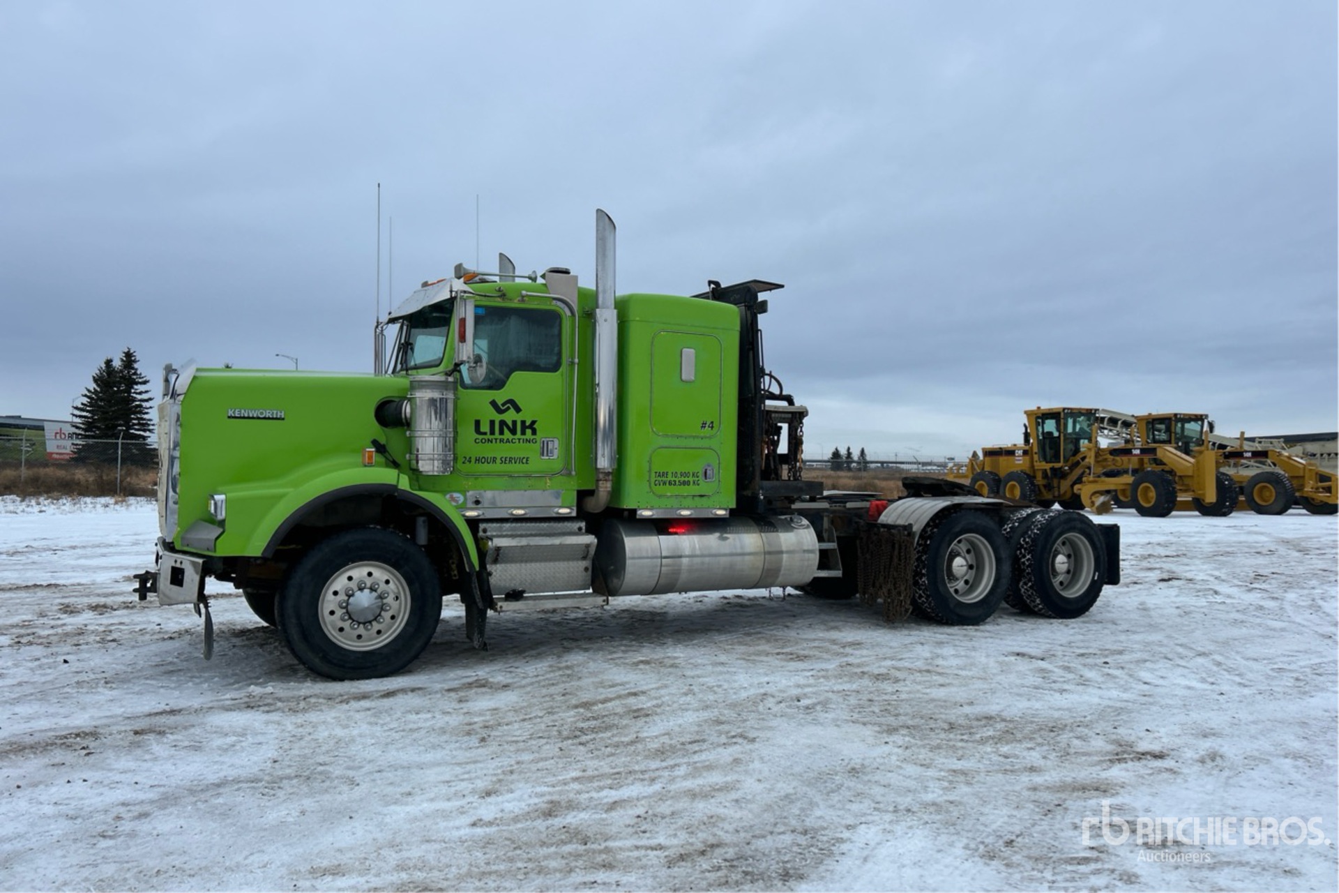 General Appearance with Foto, angolo anteriore sinistro