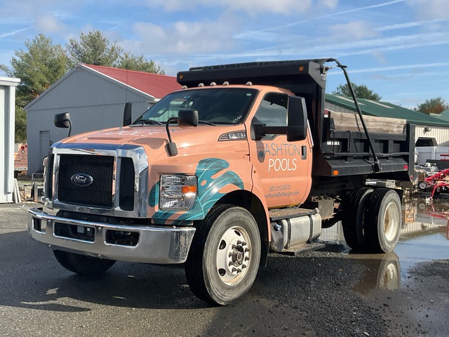 2020 Ford F-750 4x2 S/A Dump Truck